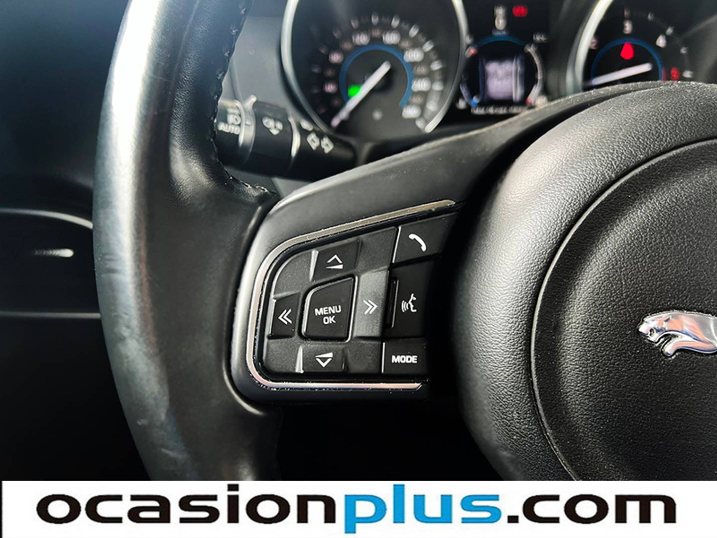 Foto Jaguar XE Jaguar XE 2.0 Diesel XE-Pure RWD (180 CV)