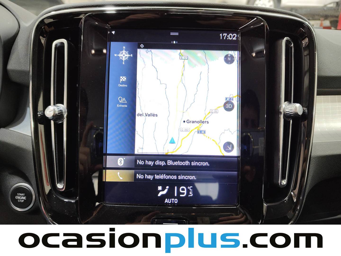 Equipamiento del Volvo XC40 Volvo XC40 D3 Business Plus Auto (150 CV)