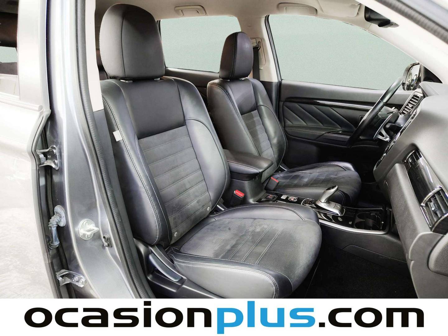 Mitsubishi Outlander Mitsubishi Outlander 2.0 PHEV Kaiteki 4WD Auto (203 CV) de segunda mano