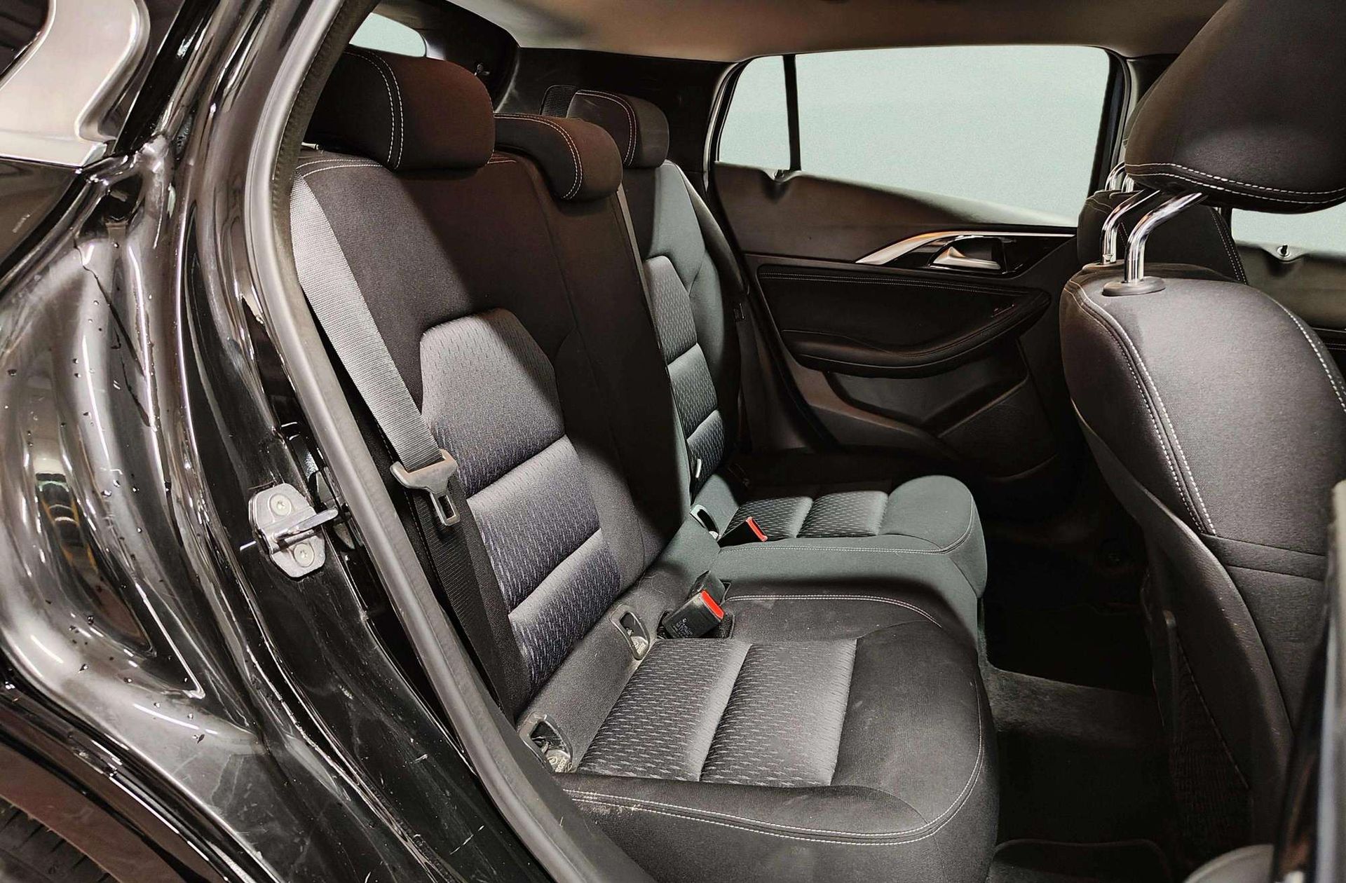 Infiniti Q30 1.6T Premium - foto 16