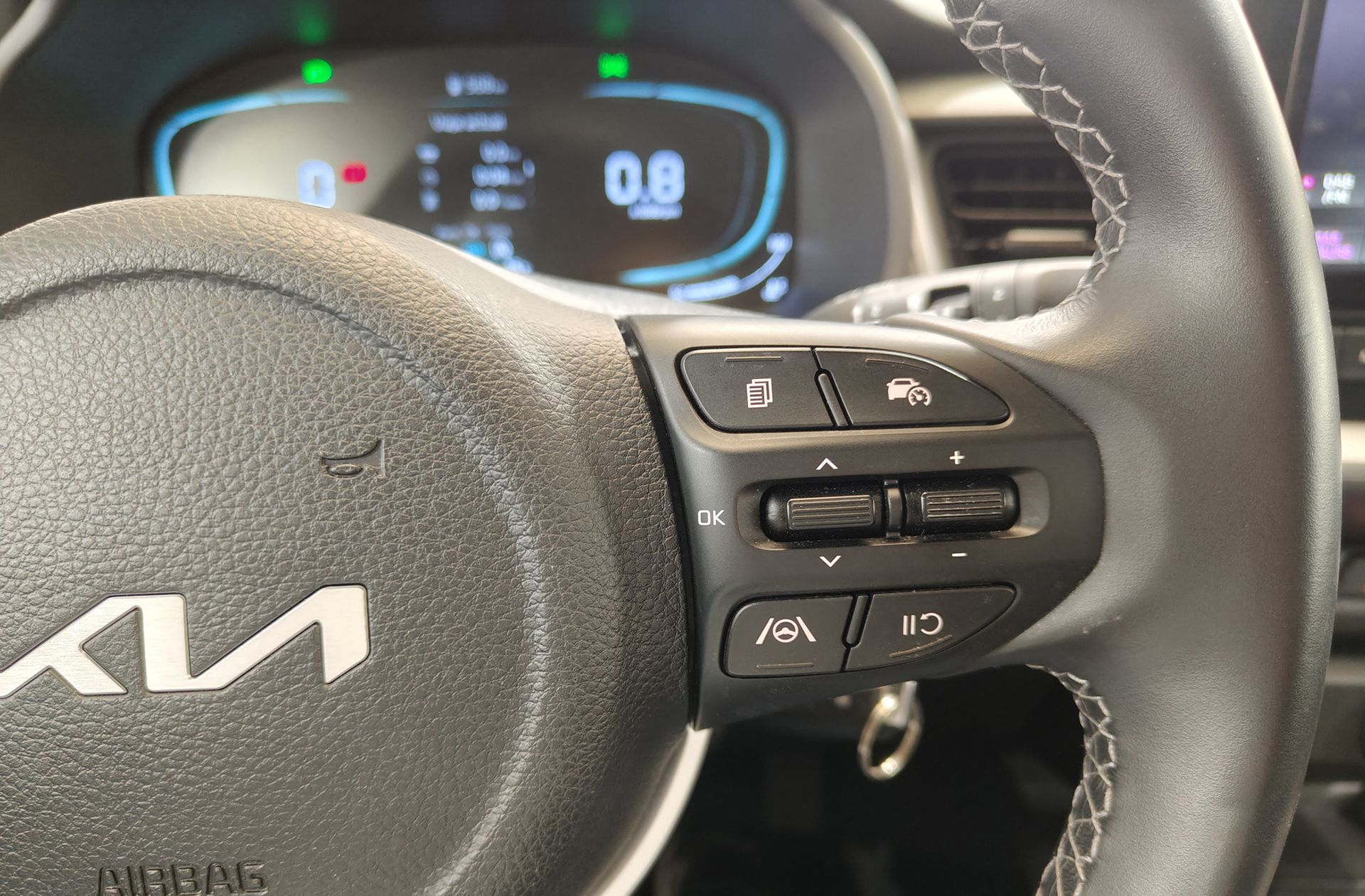 Kia Stonic 1.0 T-GDi MHEV Concept - foto 25