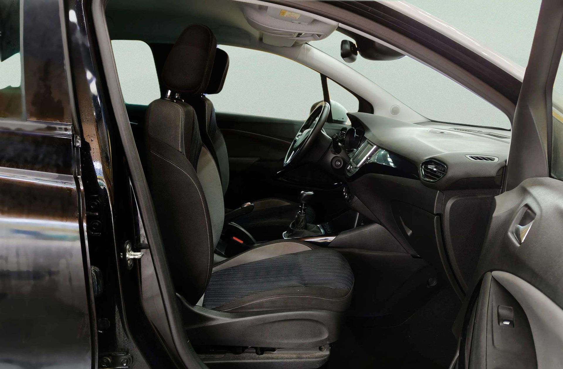 Opel Crossland 1.2 Design Line 120 Aniversario - foto 18