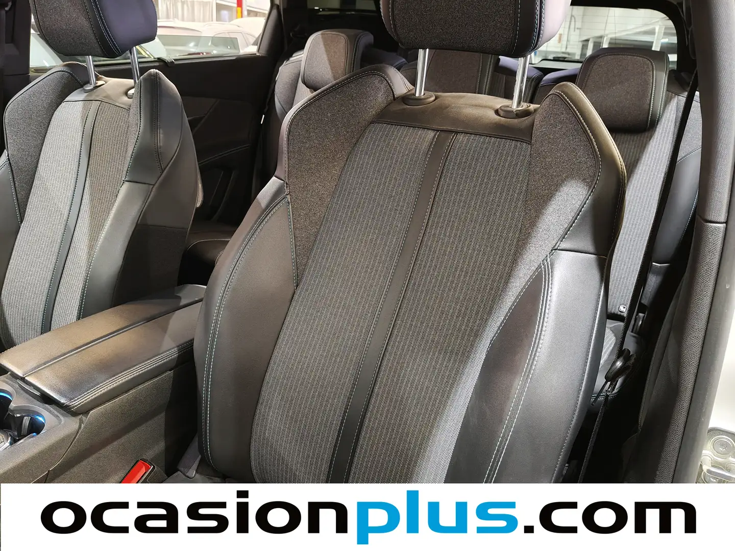 Foto Peugeot 5008 Peugeot 5008 BlueHDI 130 S&S Allure Pack EAT8 (130 CV) 7 Plazas