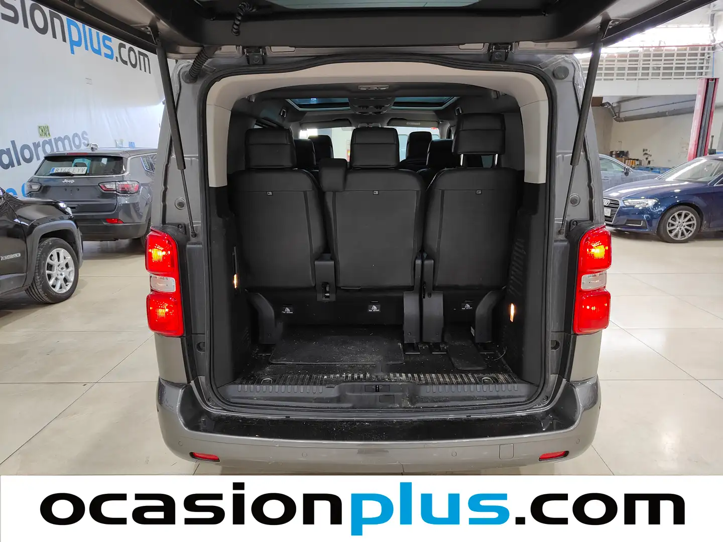 Foto Peugeot Traveller Peugeot Traveller BlueHDi 150 Allure Standard EAT6 (180 CV) 8 Plazas