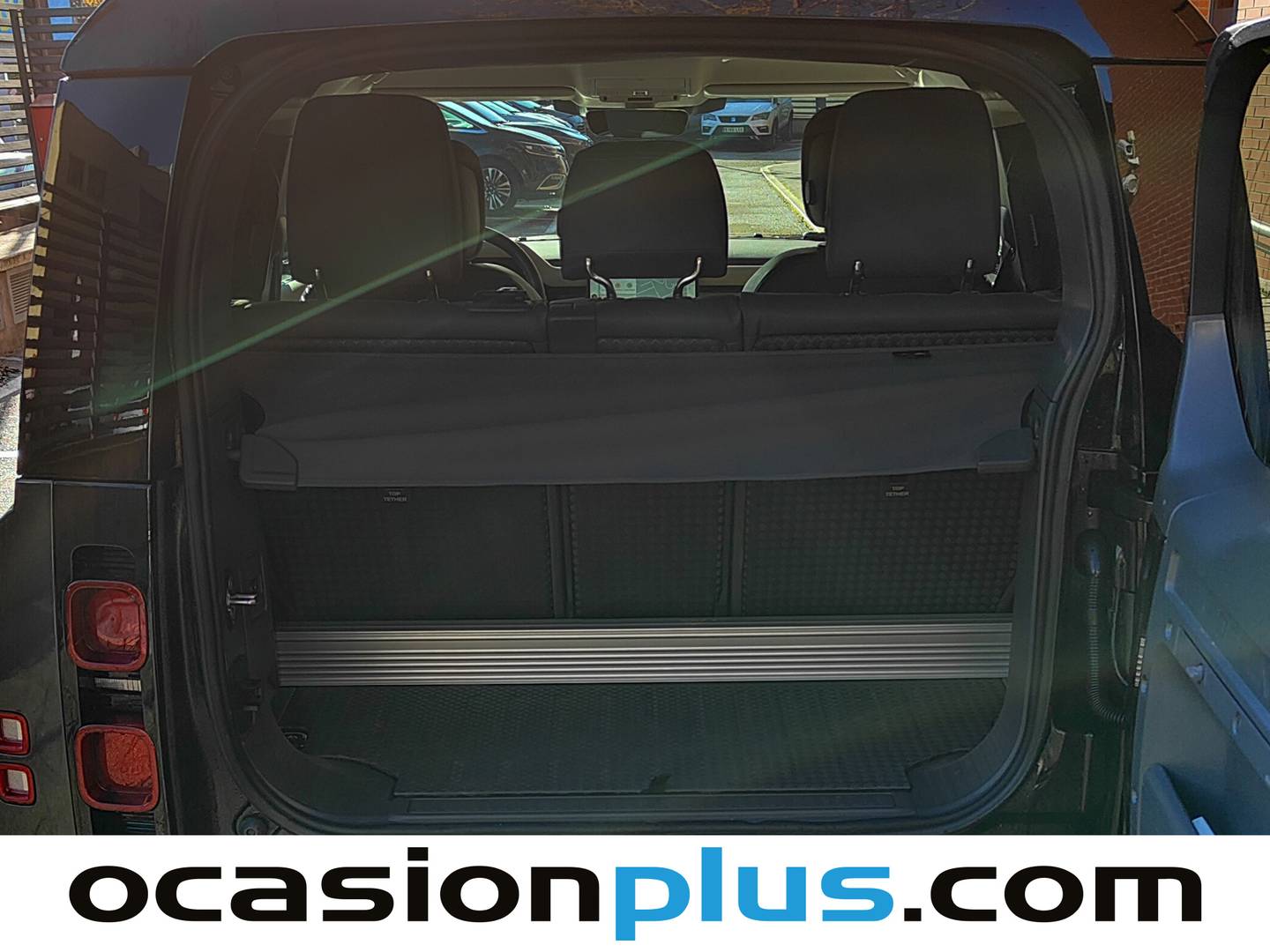 Foto Land Rover Defender Land Rover Defender 90 3.0 I6 MHEV X-Dynamic HSE 4WD AT  (400 CV)