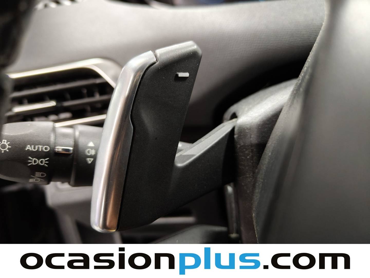 Foto Peugeot 3008 Hybrid Peugeot 3008 Hybrid 300 Allure Pack e-EAT8 (300 CV)