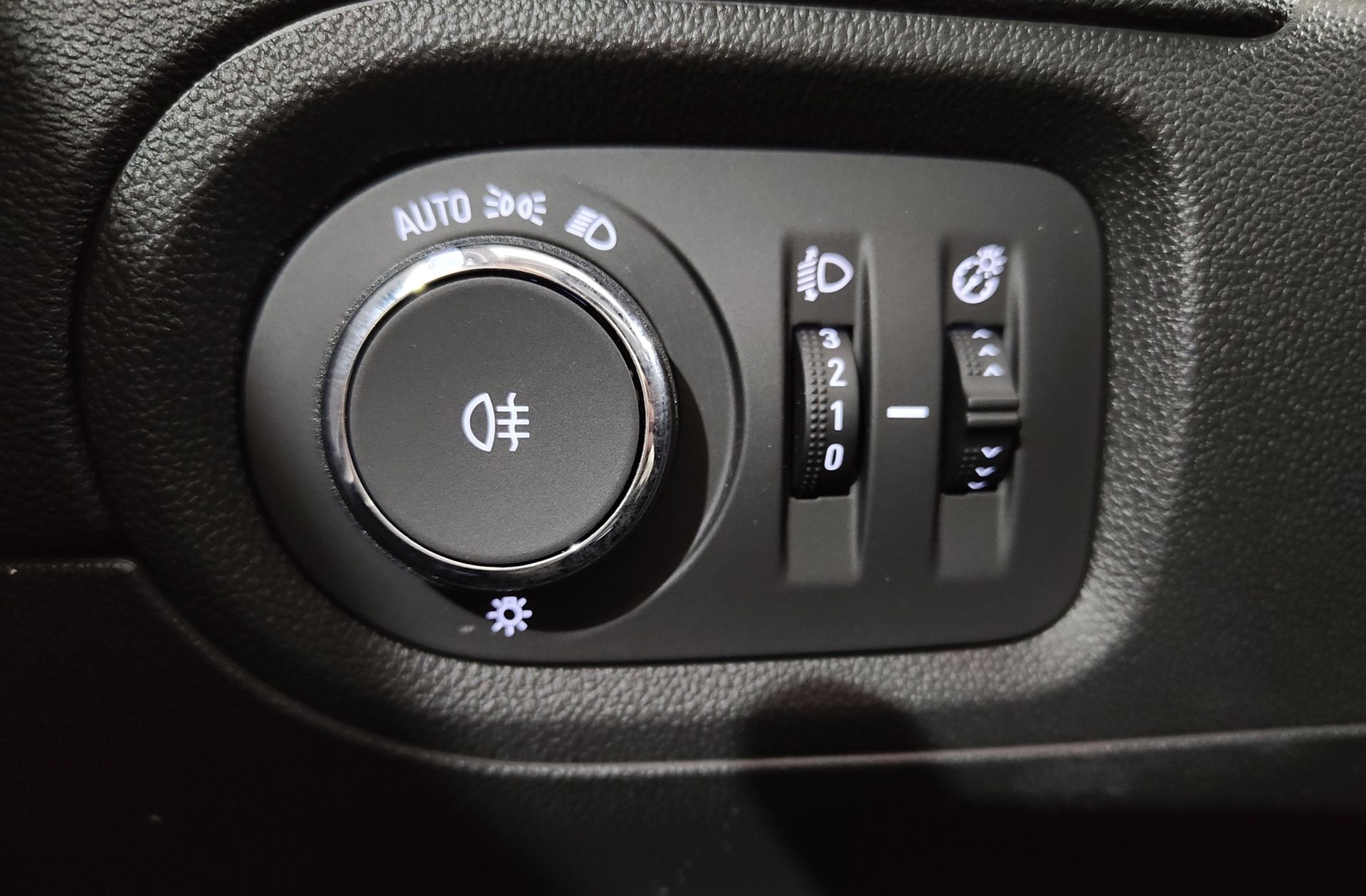 Opel Grandland 1.2 Turbo XHT GS - foto 13