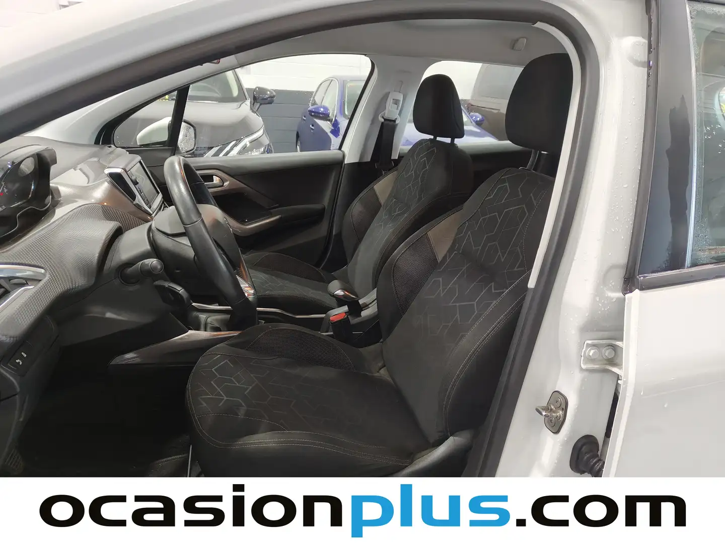 Foto Peugeot 2008 Peugeot 2008 VTI 82 Active  (82 CV)