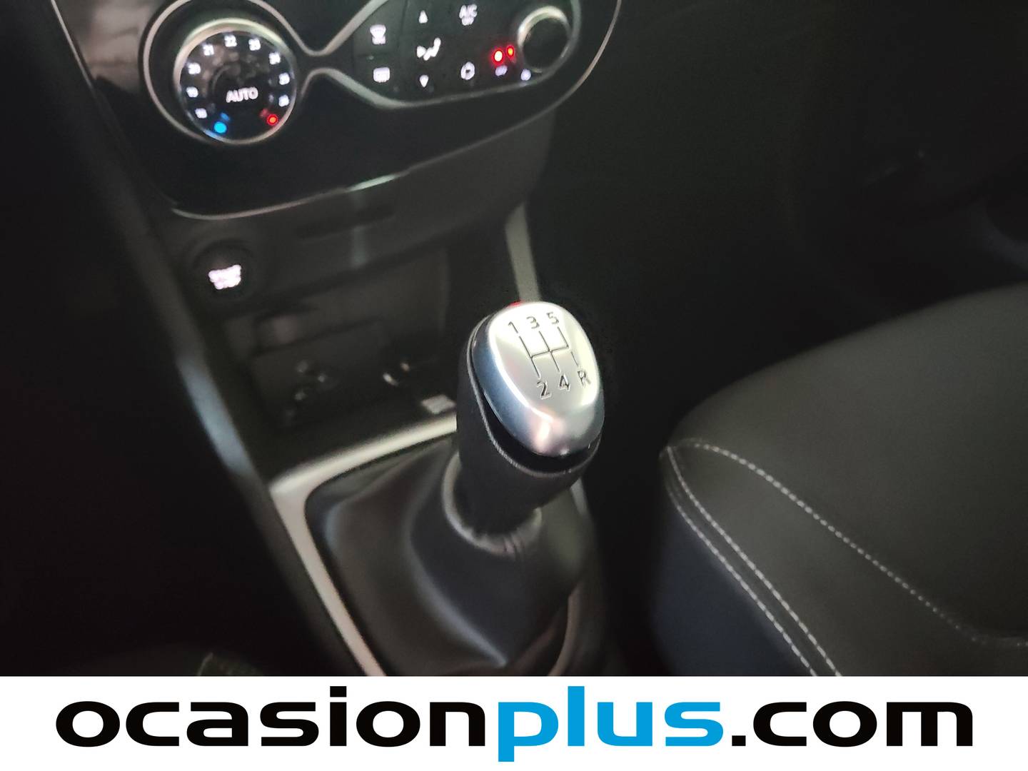 Renault Clio Renault Clio Limited 1.2 16v (75 CV) de segunda mano