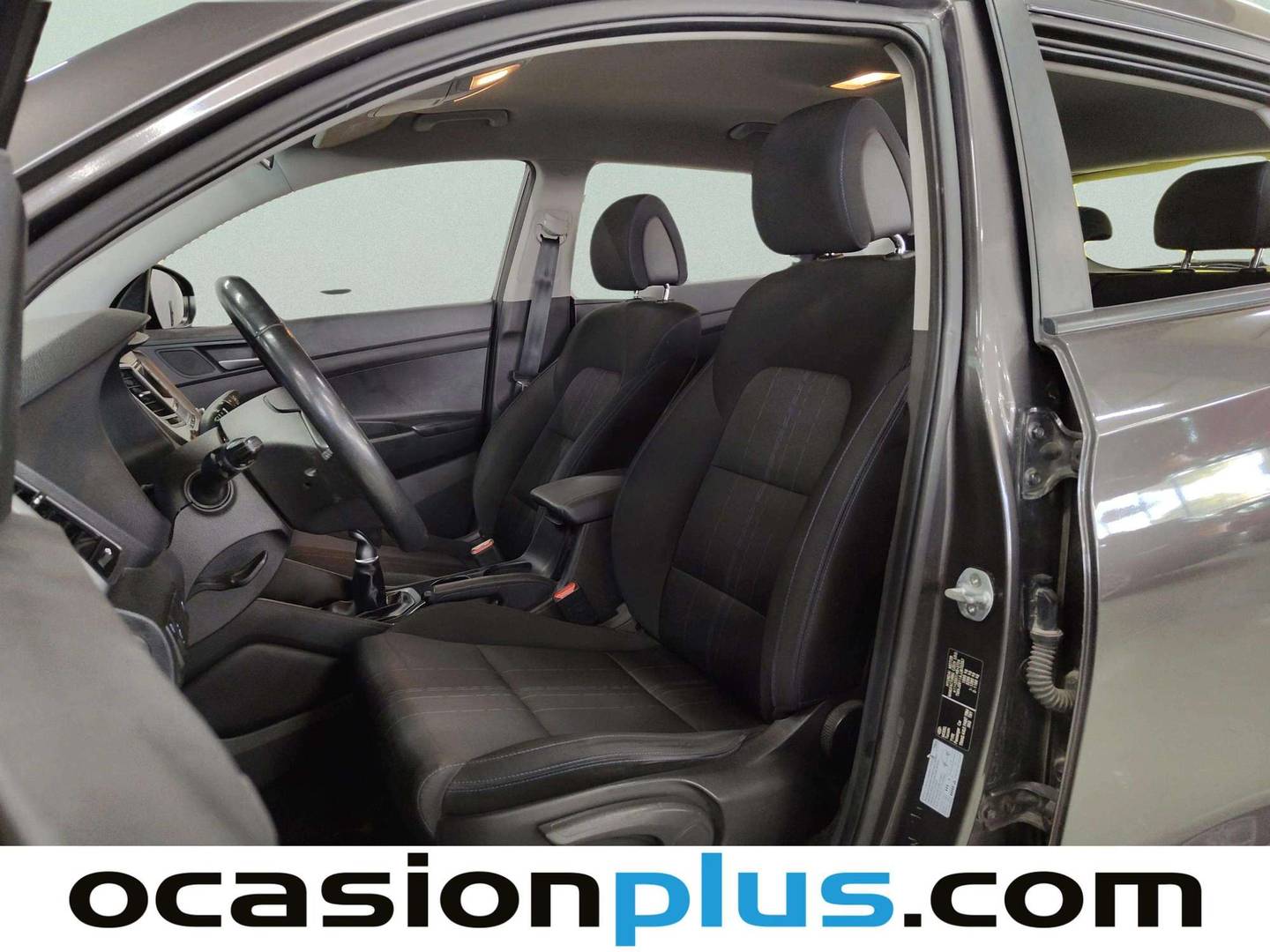 Foto asientos delanteros Hyundai Tucson Hyundai Tucson 1.6 GDI BlueDrive Essence 4x2 (131 CV)