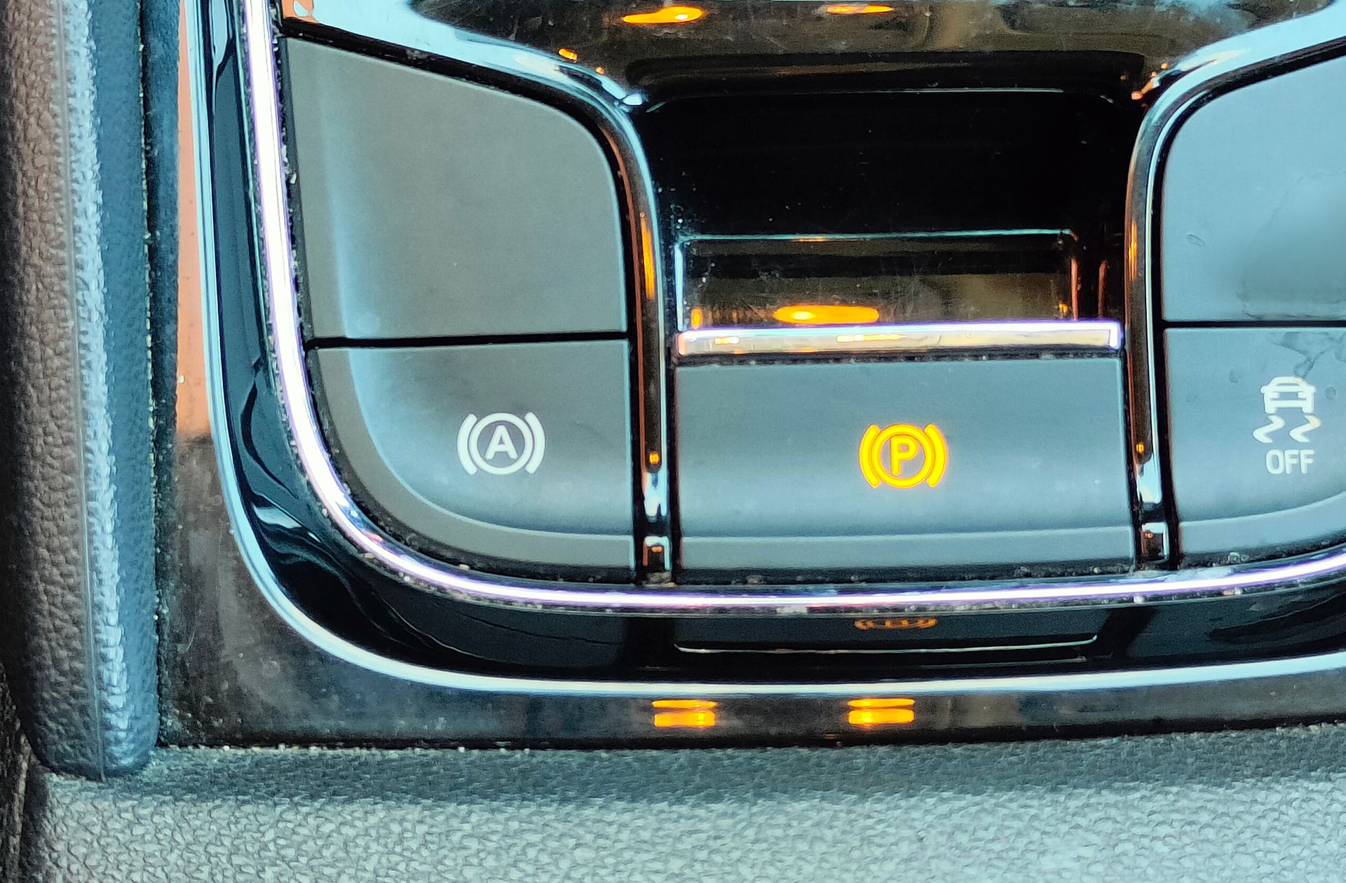 Škoda Karoq 1.0 TSI Ambition - foto 28