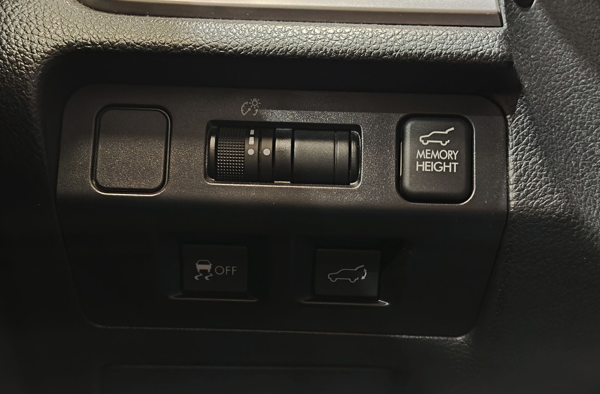 Subaru Forester 2.0 TD Executive Plus Lineartronic - foto 33
