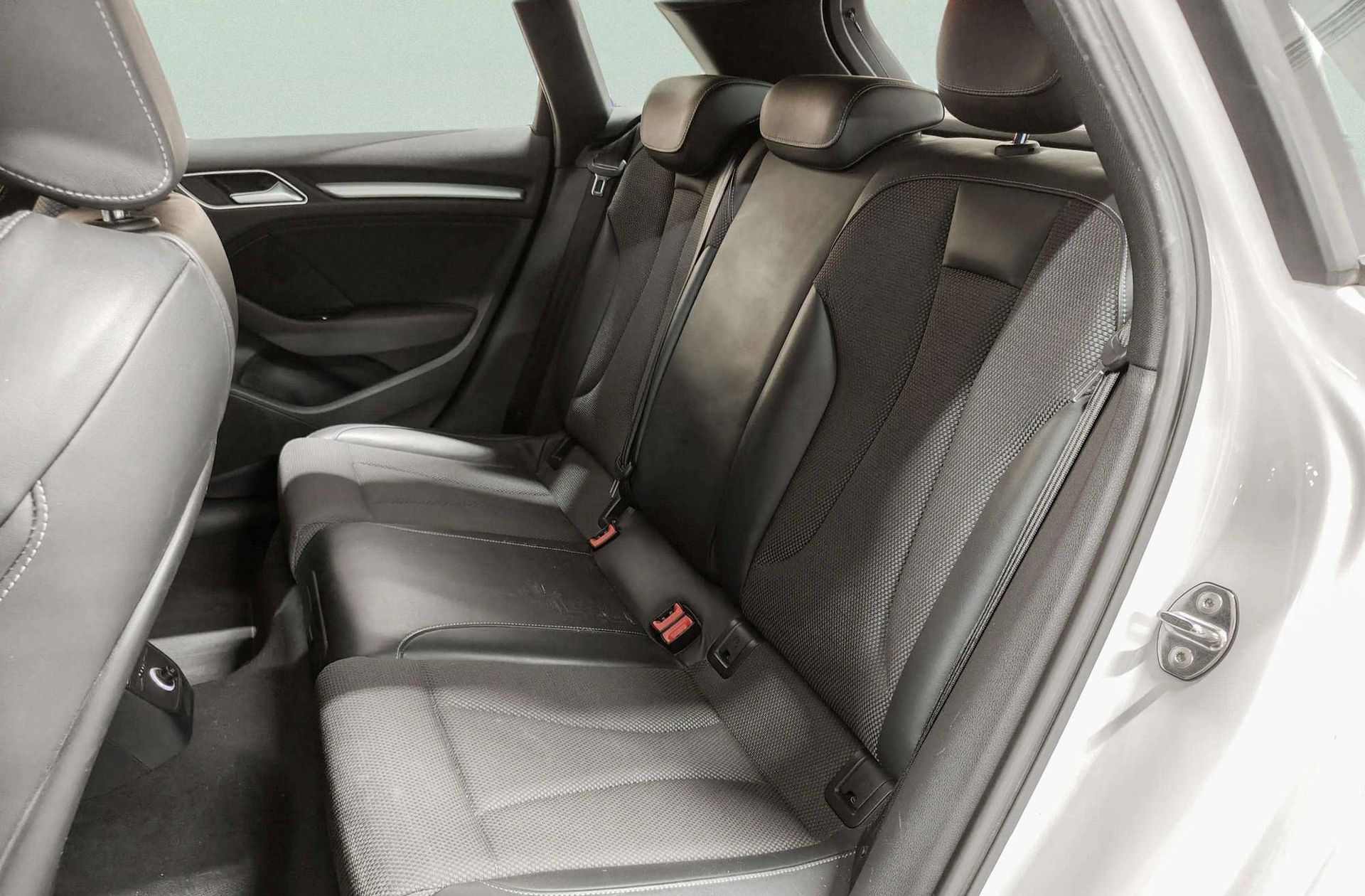 Audi A3 Sportback S line 35 TFSI - foto 15