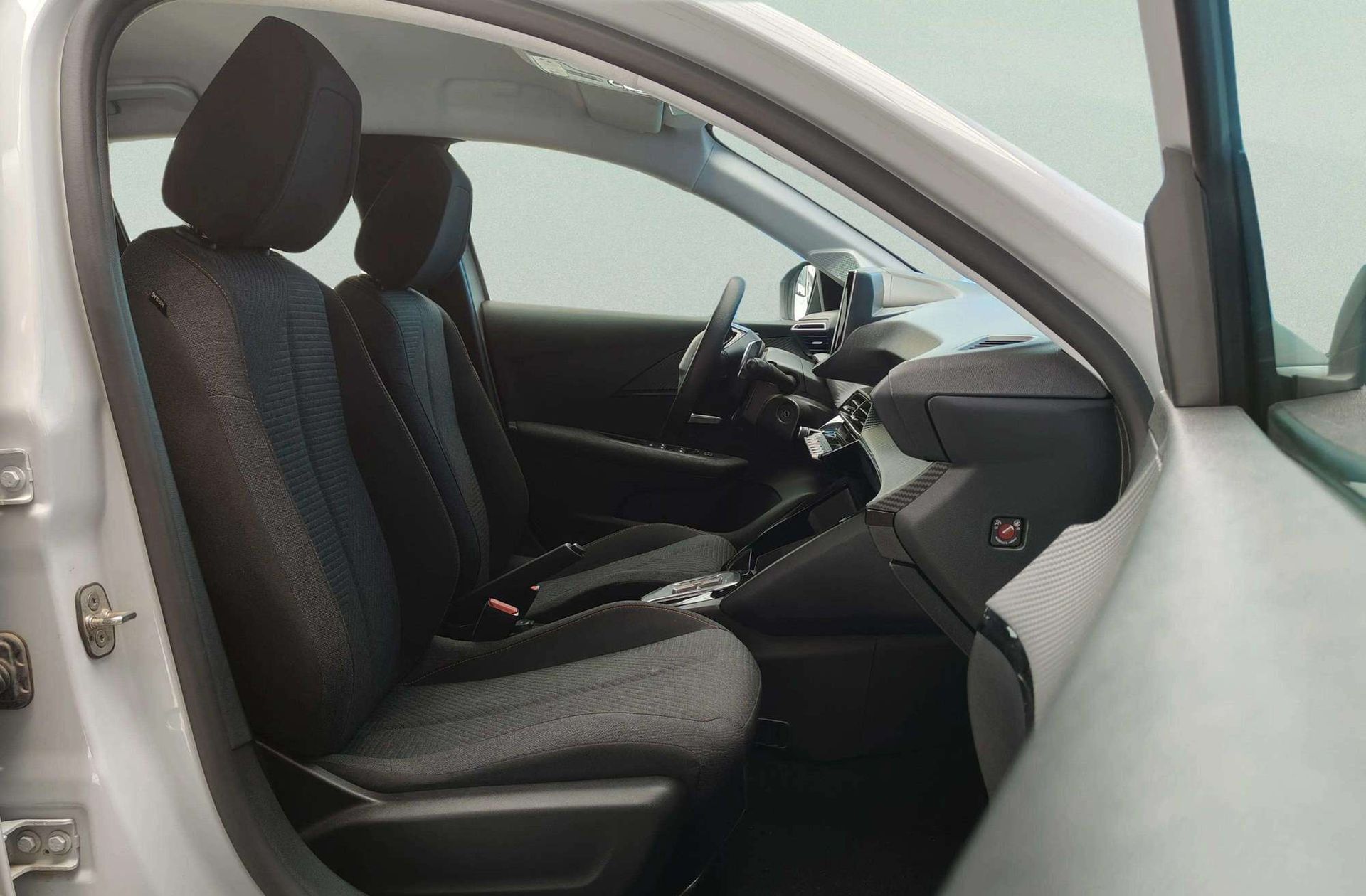 Peugeot 208 Style Hybrid 110 eDCS6 - foto 18