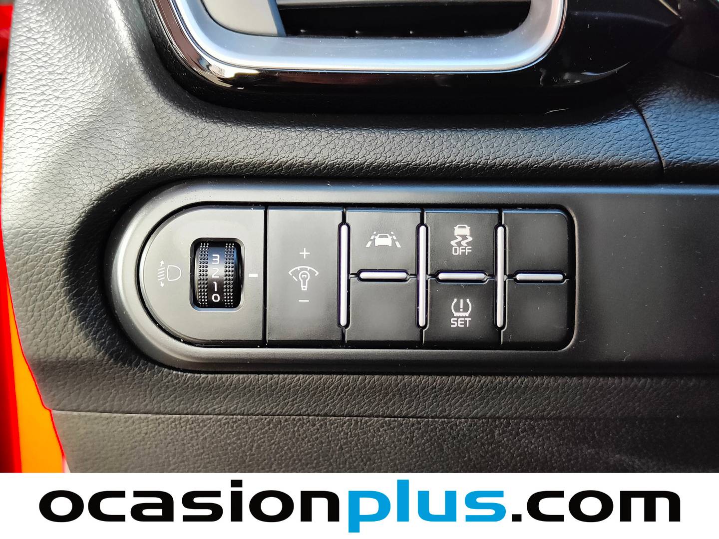 Foto KIA XCeed Kia XCeed 1.6 MHEV Tech DCT (136 CV)