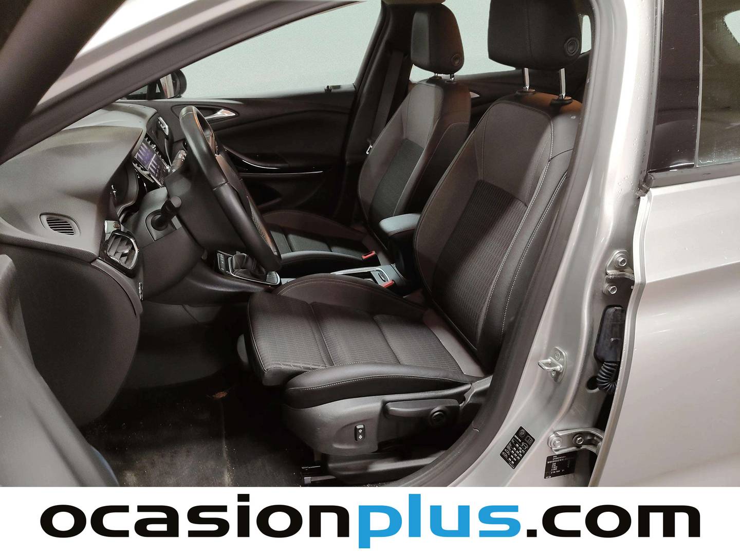 Foto Opel Astra Opel Astra 1.2 Turbo SHR Elegance (145 CV)