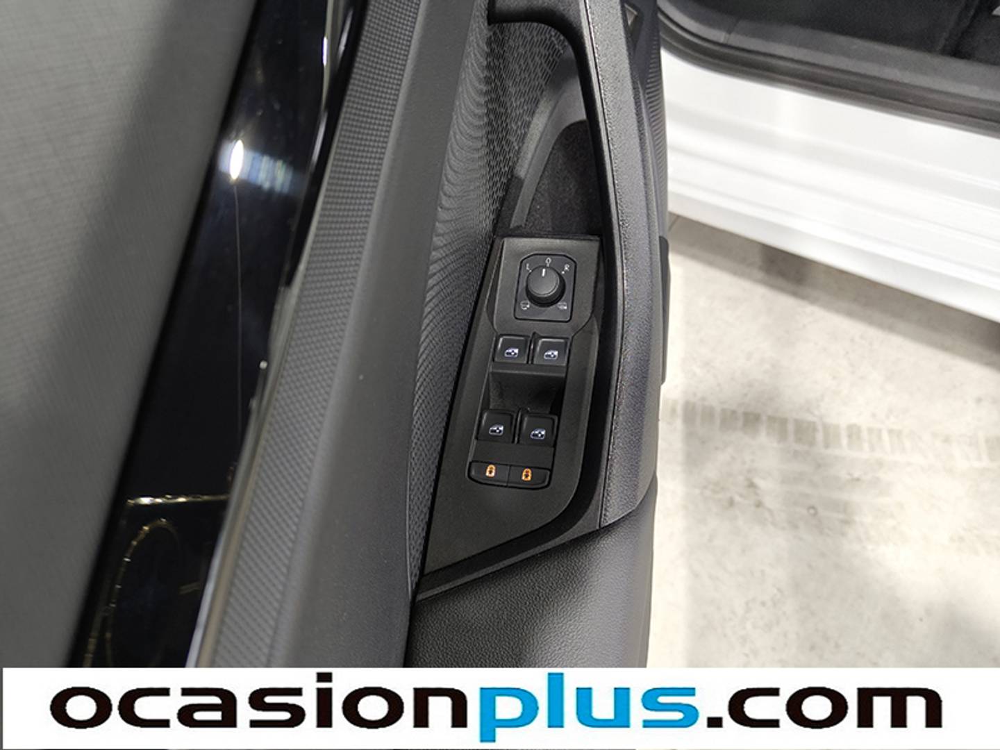 Foto Skoda Octavia Skoda Octavia 1.0 TSI mHEV Ambition DSG (110 CV)