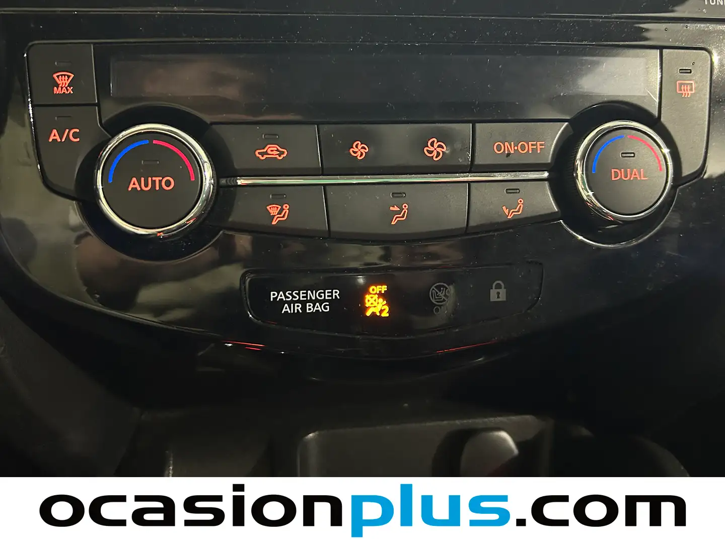 Foto Nissan QASHQAI Nissan Qashqai DIG-T 115 Acenta 4x2 (115 CV)