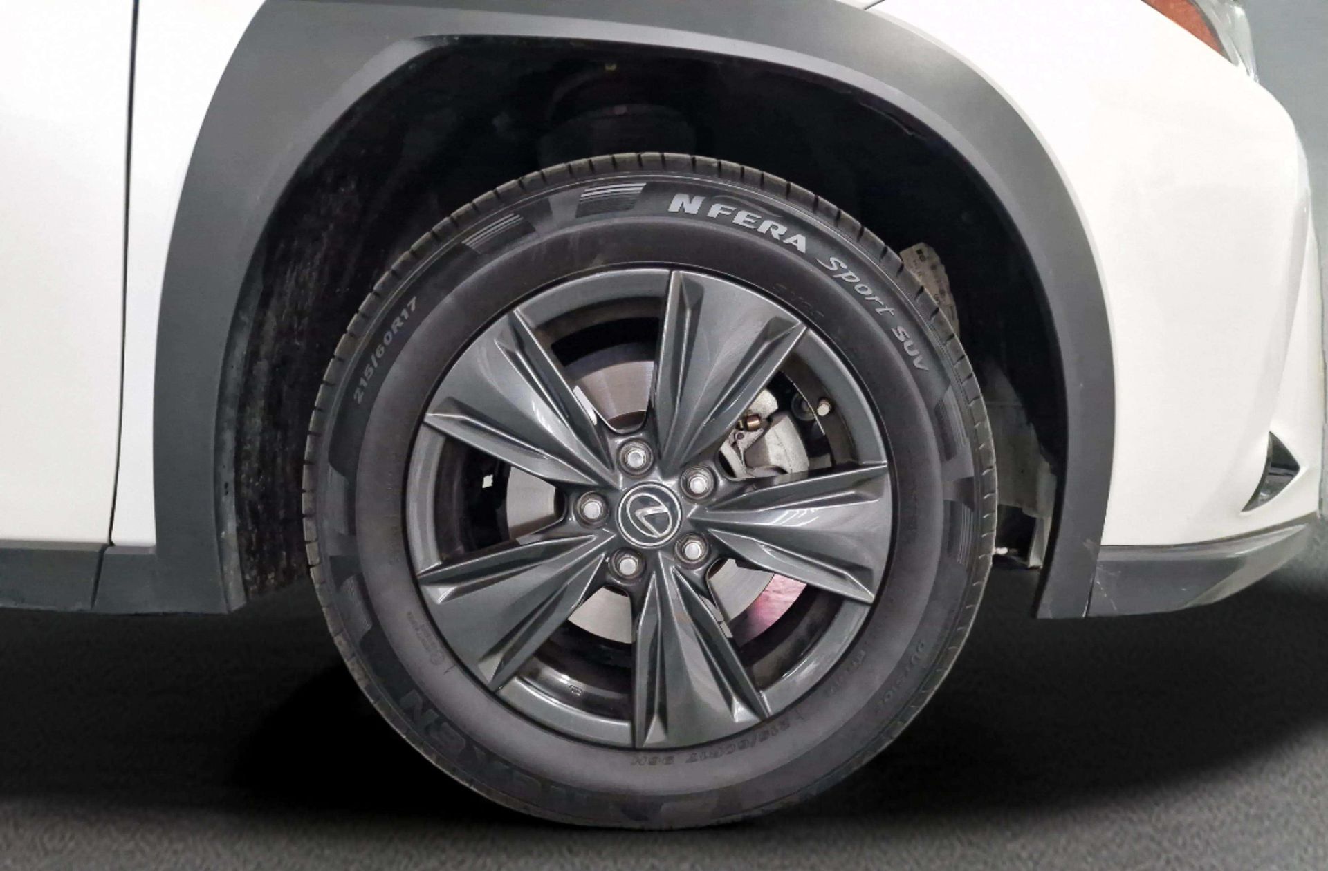 Lexus UX 250h Business 2WD - foto 38