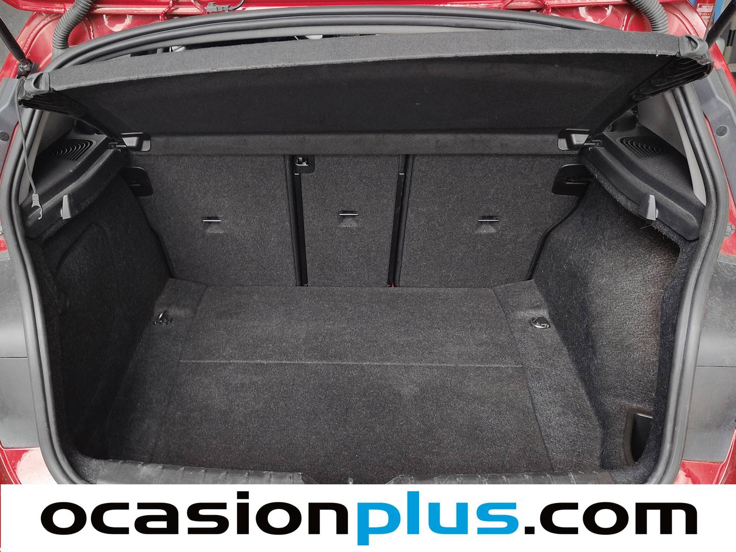 Fotos maletero BMW Serie 1 BMW Serie 1 118i (136 CV)