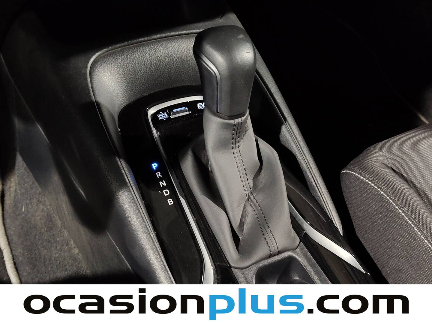 Toyota Corolla Toyota Corolla 1.8 125 Híbrido Active Tech E-CVT (122 CV) de segunda mano