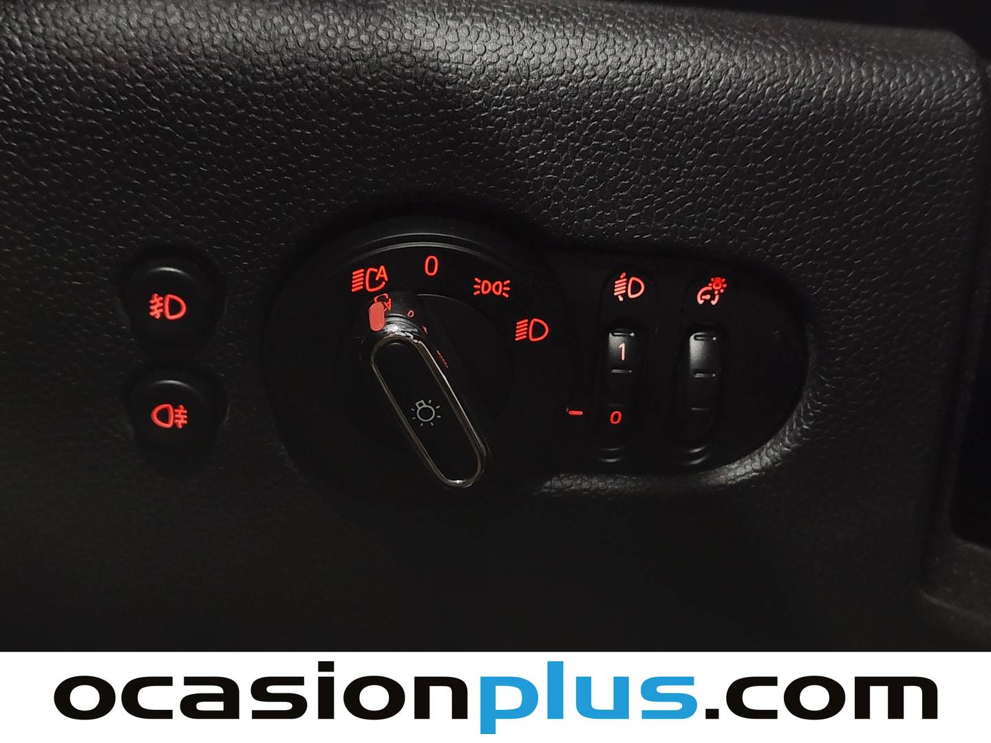 Equipamiento del Mini MINI Mini MINI Cooper 5 Puertas One (102 CV)