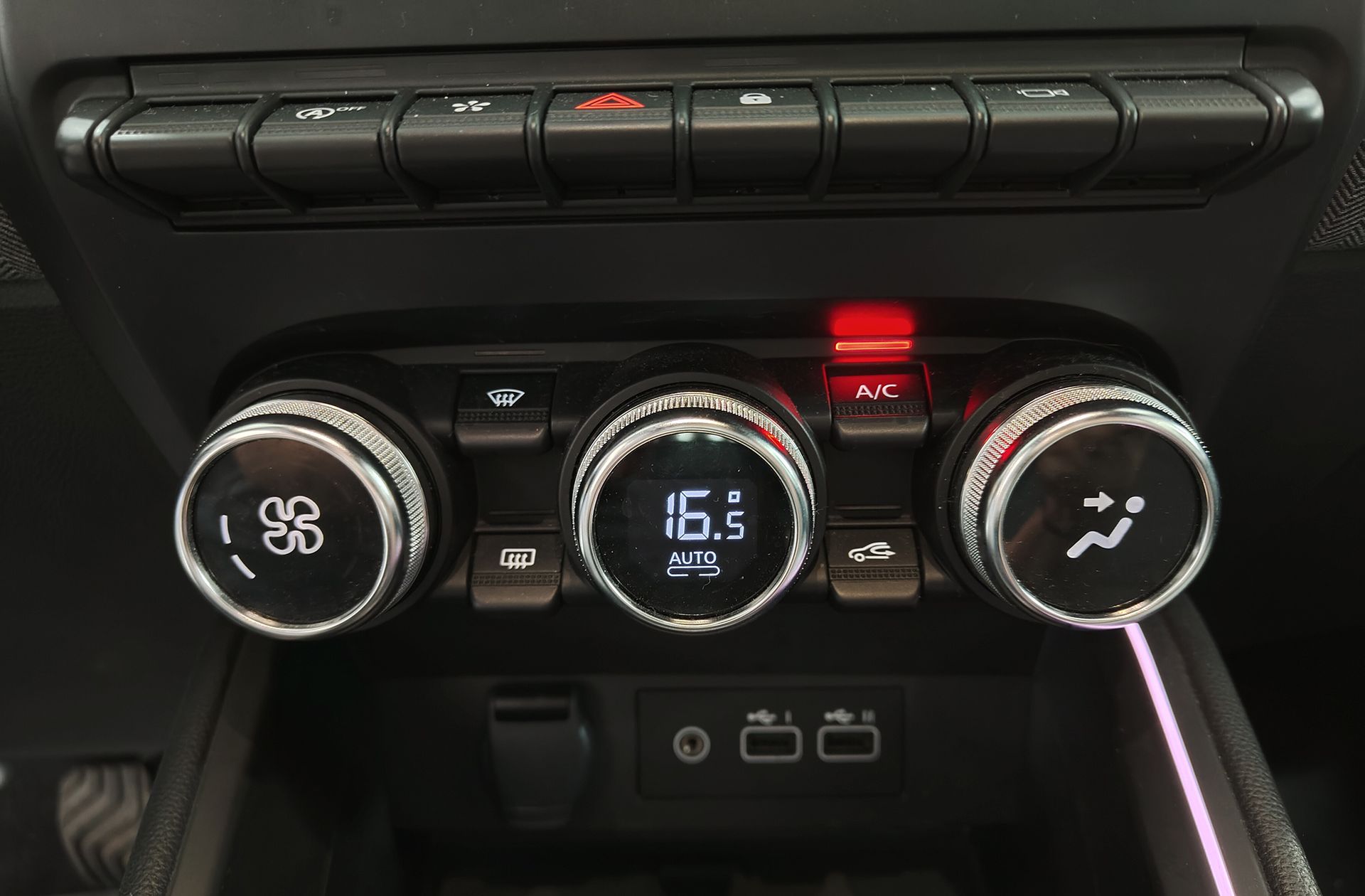 Renault Clio Techno TCe - foto 34