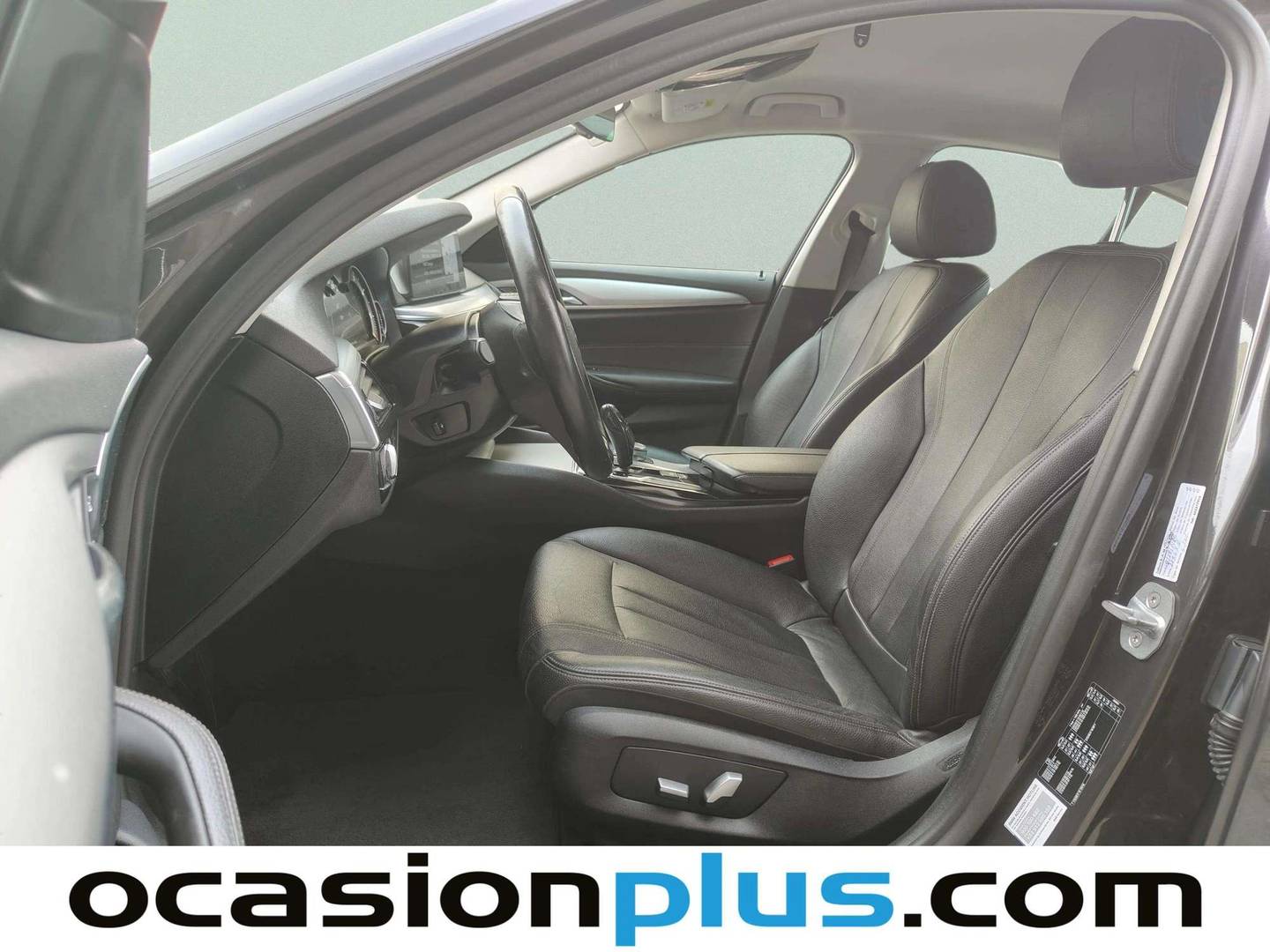 Foto asientos delanteros BMW Serie 5 BMW Serie 5 520d (190 CV)