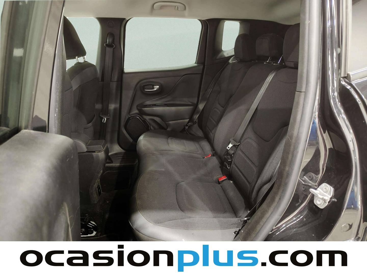 Foto asientos traseros Jeep Renegade Jeep Renegade 1.6 Multijet Dawn of Justice 4x2 (120 CV)