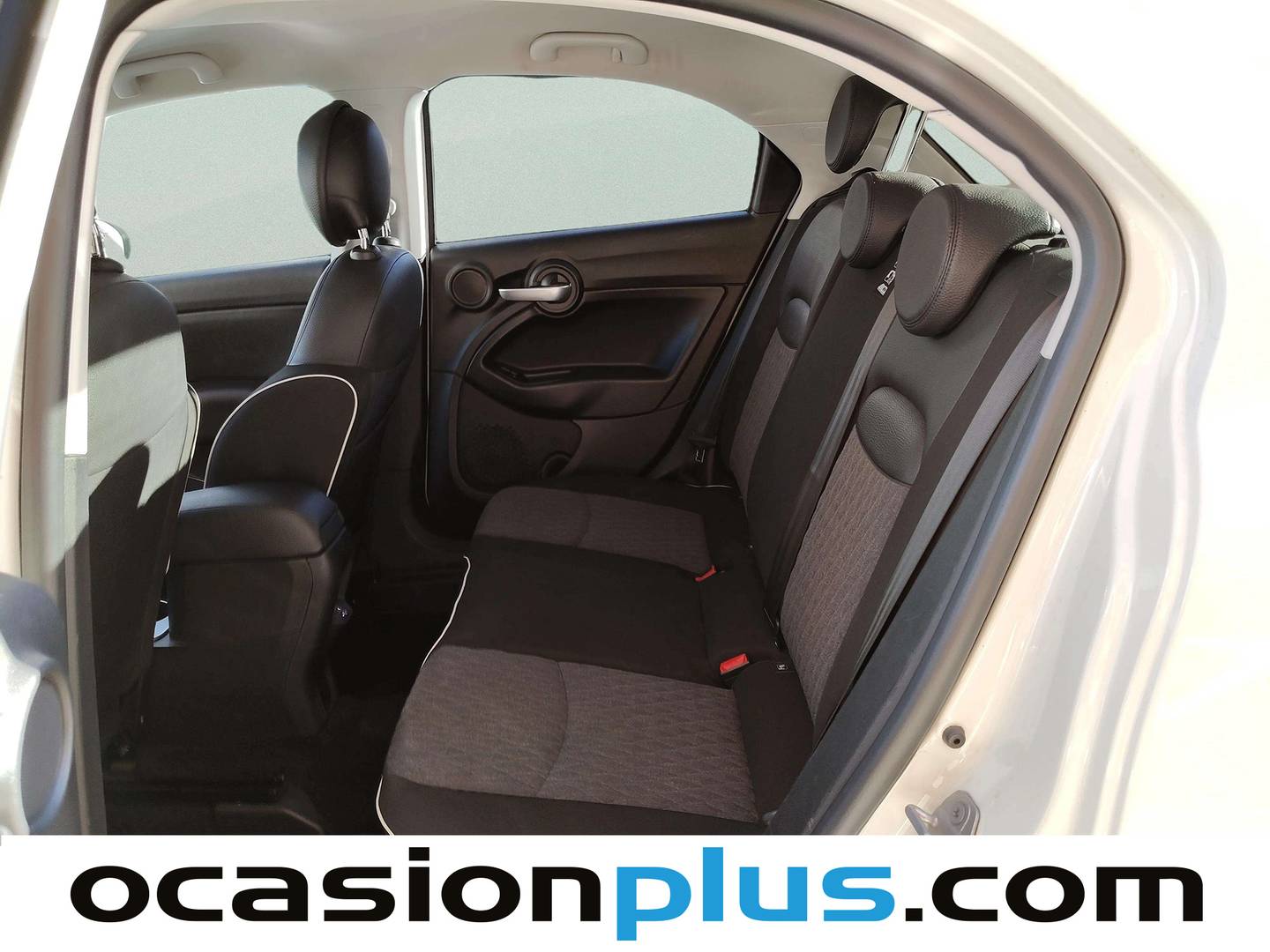 Foto asientos traseros Fiat 500X Fiat 500X 1.0 Firefly S&S City Cross  (120 CV)