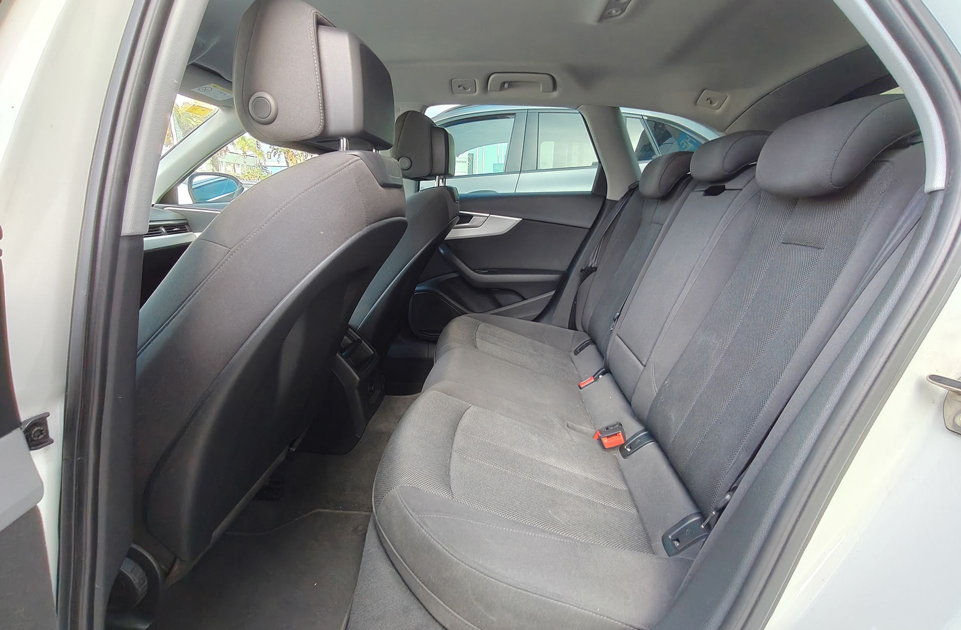 Audi A4 Avant Advanced edition 2.0 TDI S tronic Pack S-Line - foto 11