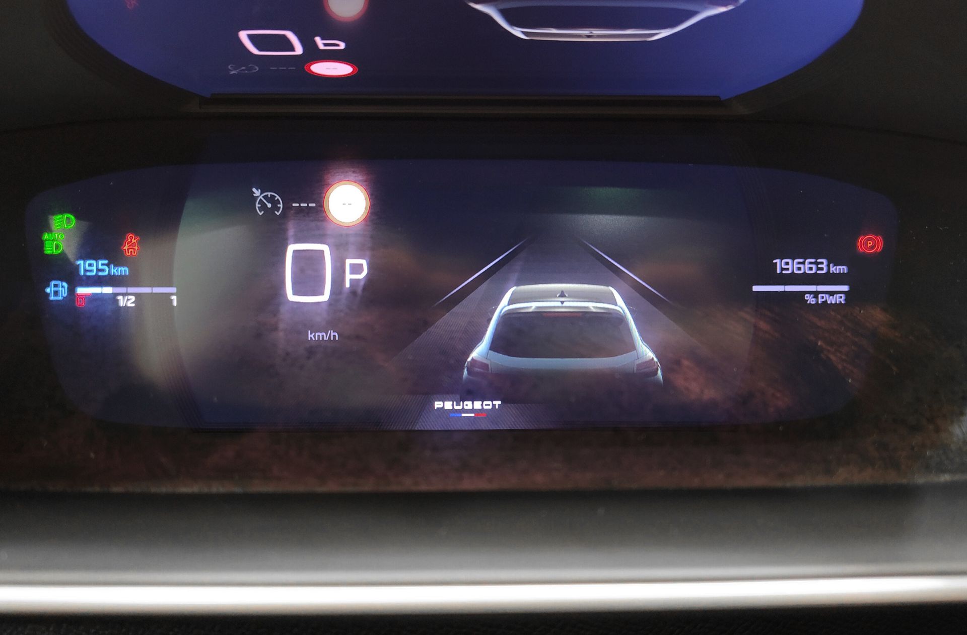 Peugeot 208 GT Hybrid eDCS6 - foto 25