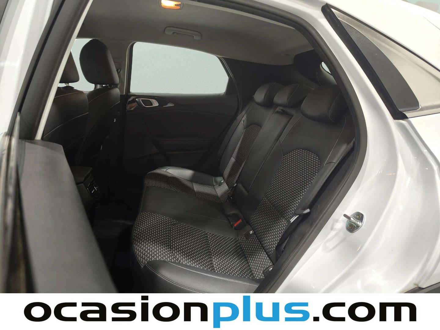 Foto asientos traseros KIA XCeed KIA XCeed 1.5 MHEV iMT Tech (160 CV)