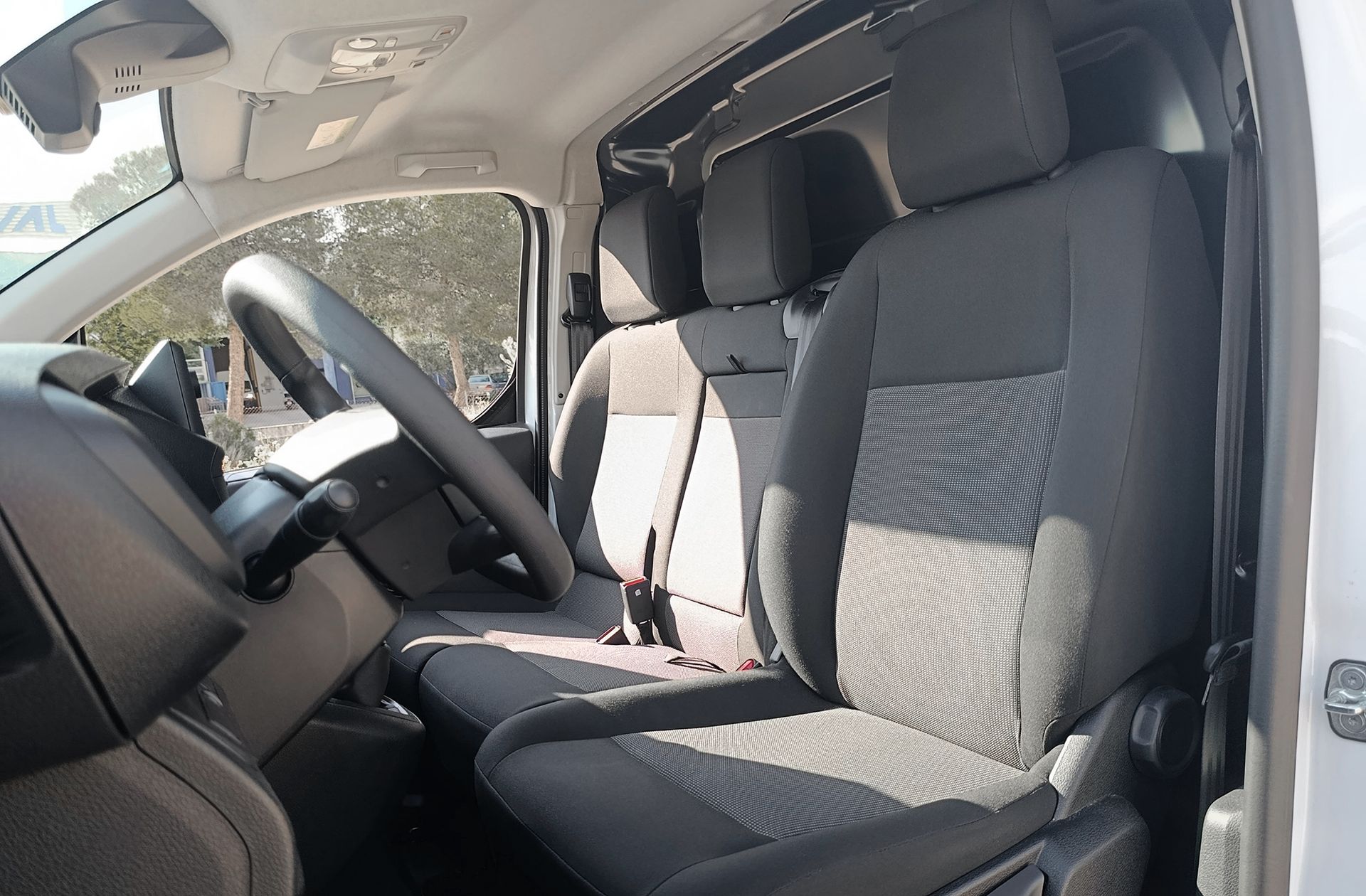 Peugeot Expert BlueHDi 120 Standard - foto 10