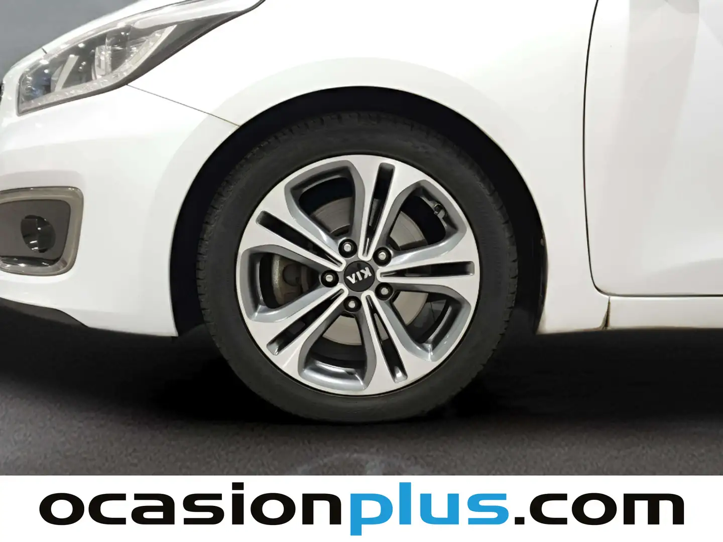 Foto KIA Ceed Kia Ceed 1.6 CRDi VGT x-Tech16 Eco-Dynamics (136 CV)