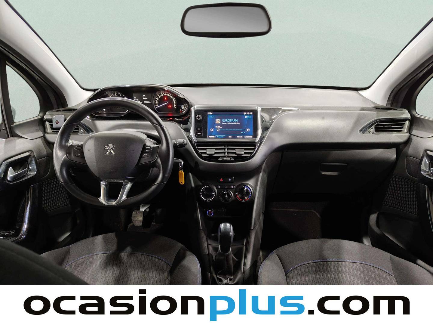 Foto asientos delanteros Peugeot 208 Peugeot 208 PureTech Signature (82 CV)