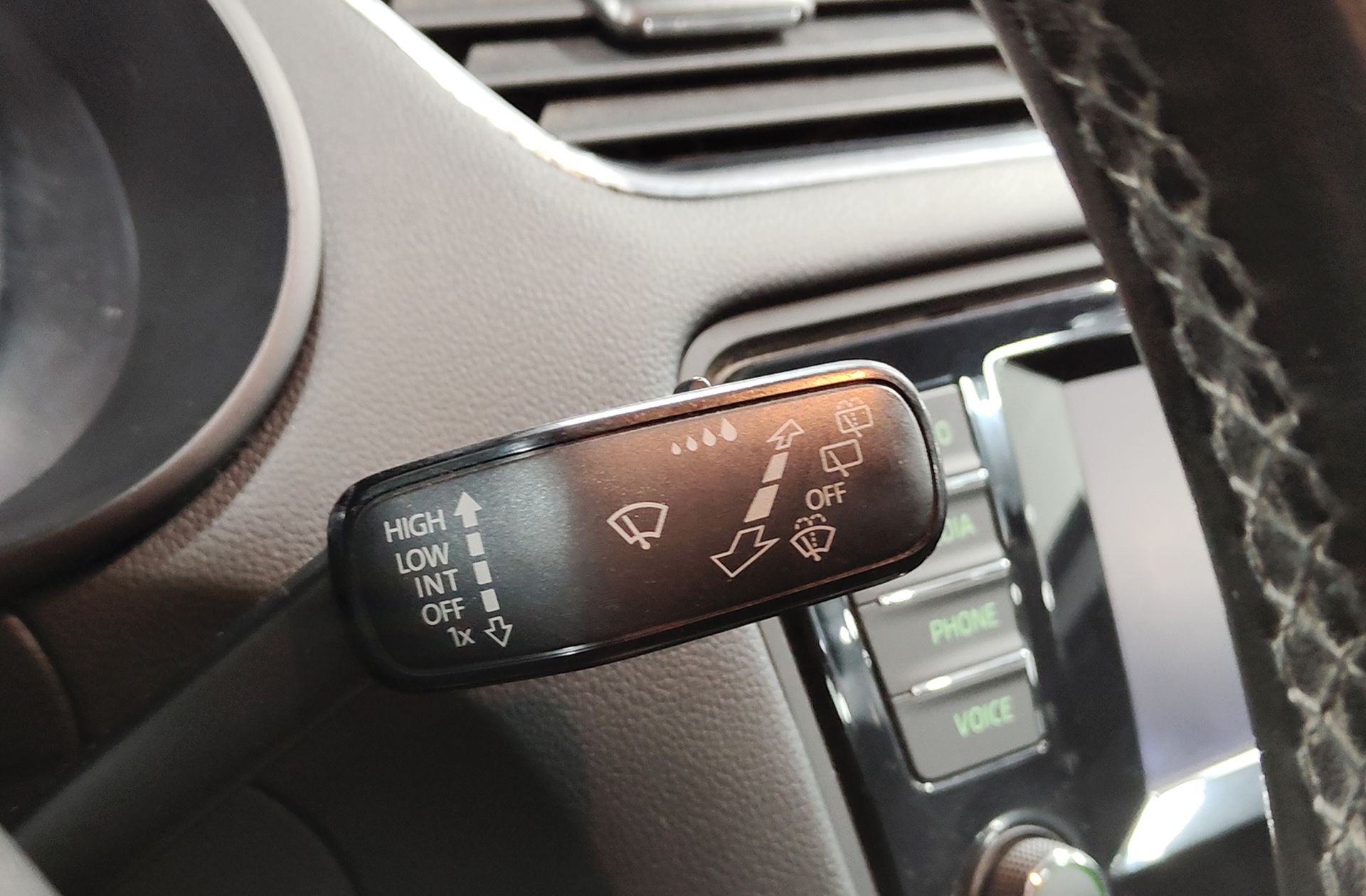 Škoda Octavia 2.0 TDI CR Ambition - foto 24