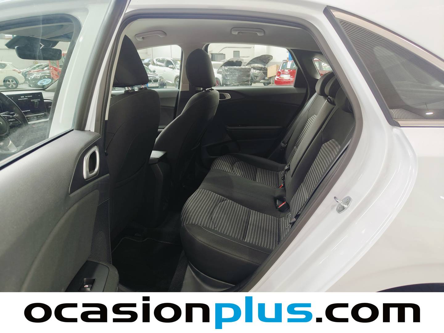 Foto asientos traseros KIA Ceed KIA Ceed 1.0 T-GDI Drive (100 CV)