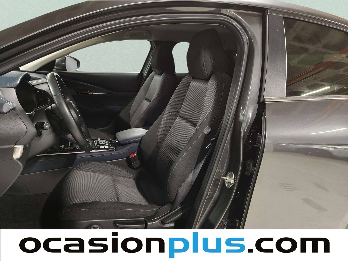Foto asientos delanteros Mazda CX-30 Mazda CX-30 2.0 Skyactiv-X Evolution 2WD AT (180 CV)