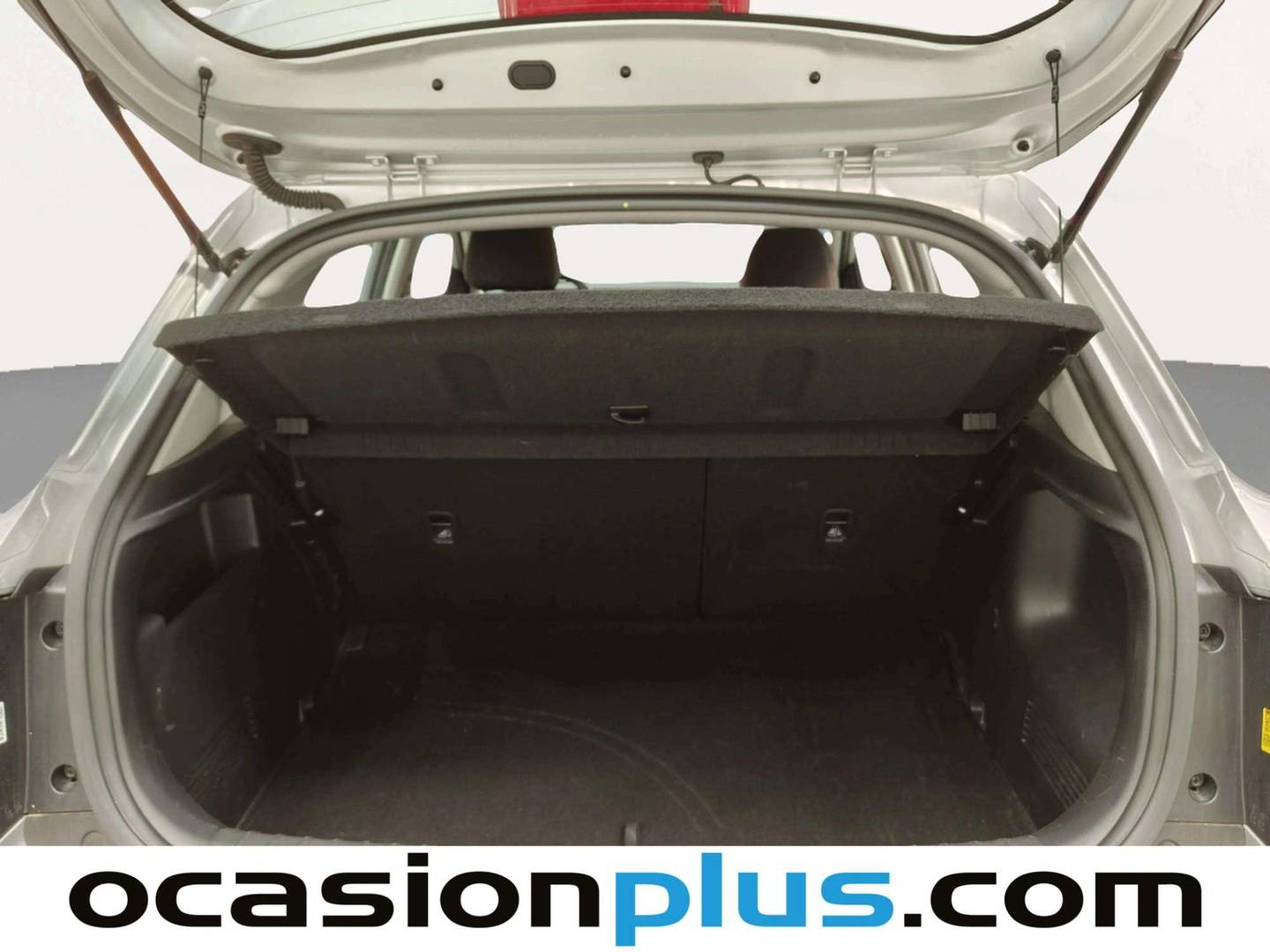 Fotos maletero KIA Stonic KIA Stonic 1.0 T-GDi MHEV Concept (115 CV)