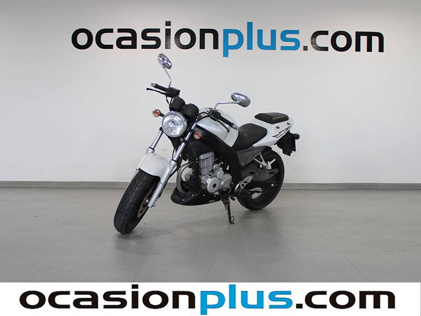 Foto Daelim Roadwin 125R Daelim Roadwin 125