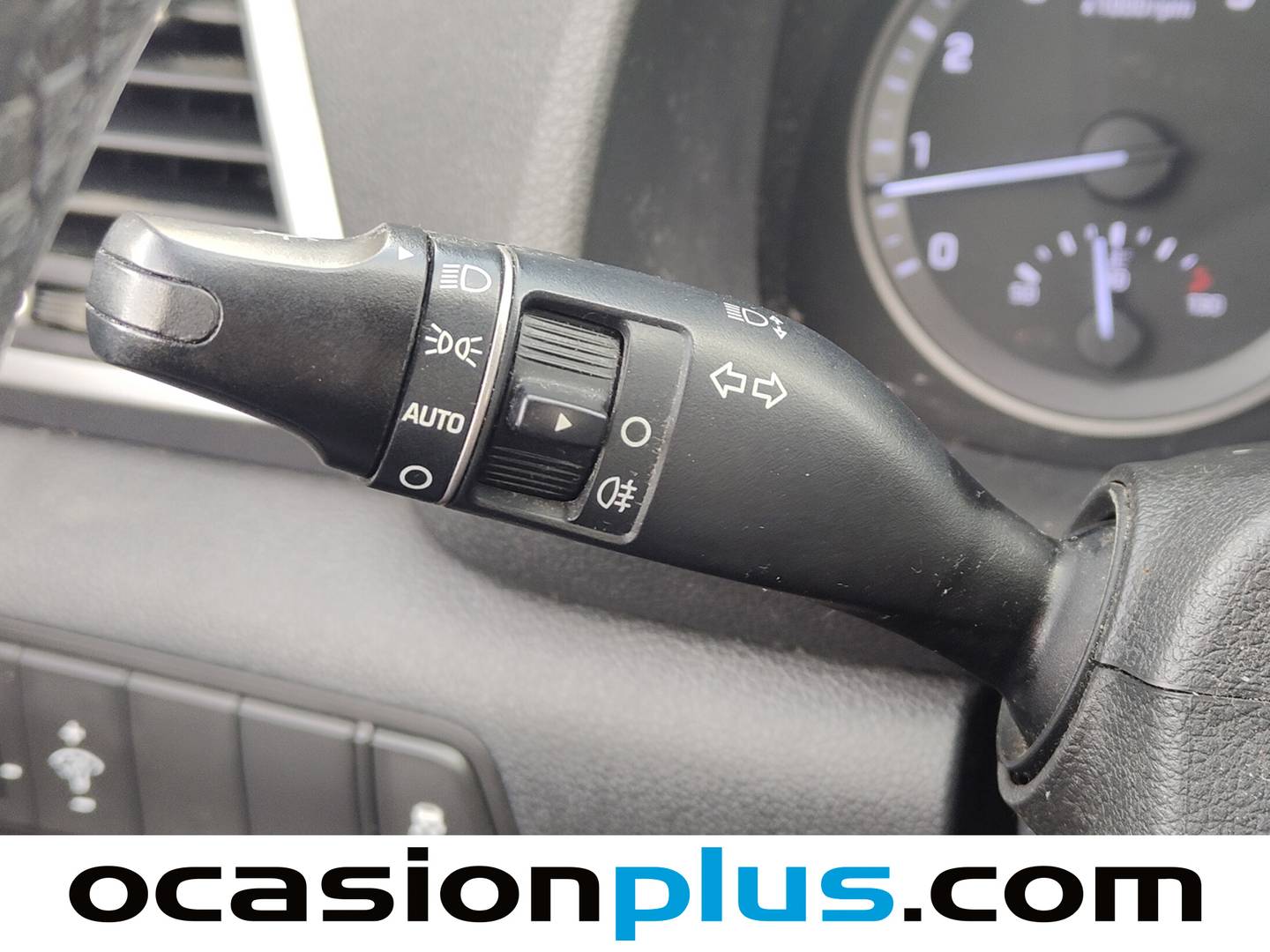 Extras y acabados del Hyundai Tucson Hyundai Tucson Tucson 1.6 GDI BlueDrive Essence 4x2 (131 CV)