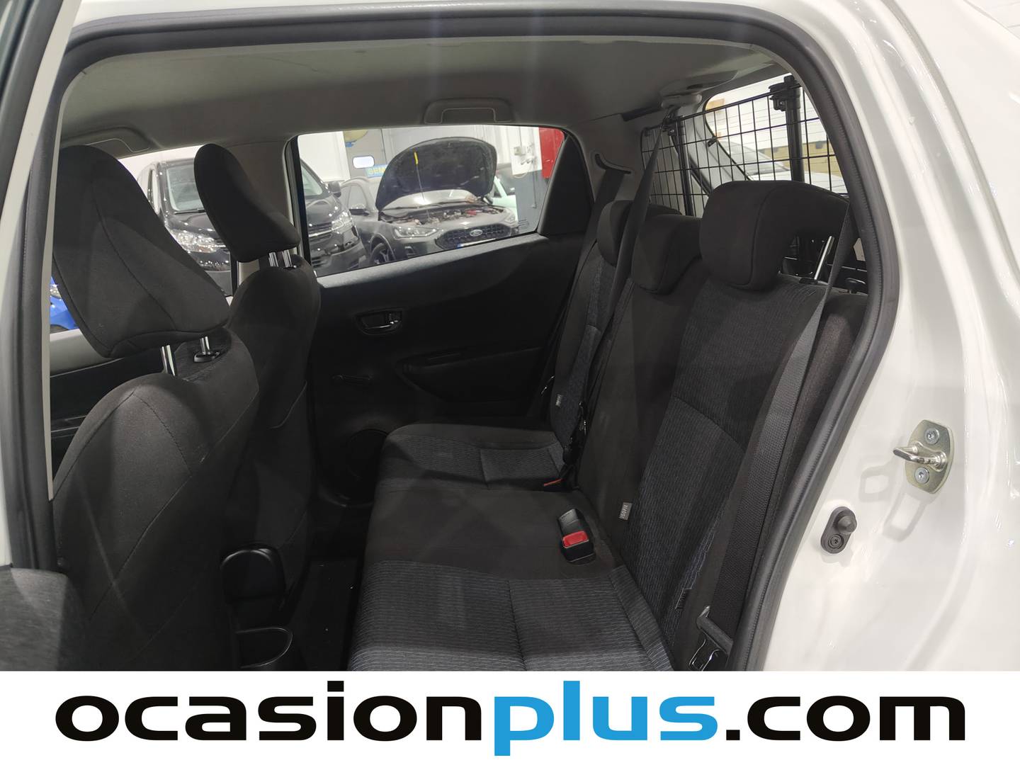 Foto asientos traseros Toyota Yaris Toyota Yaris 90D Active (90 CV)