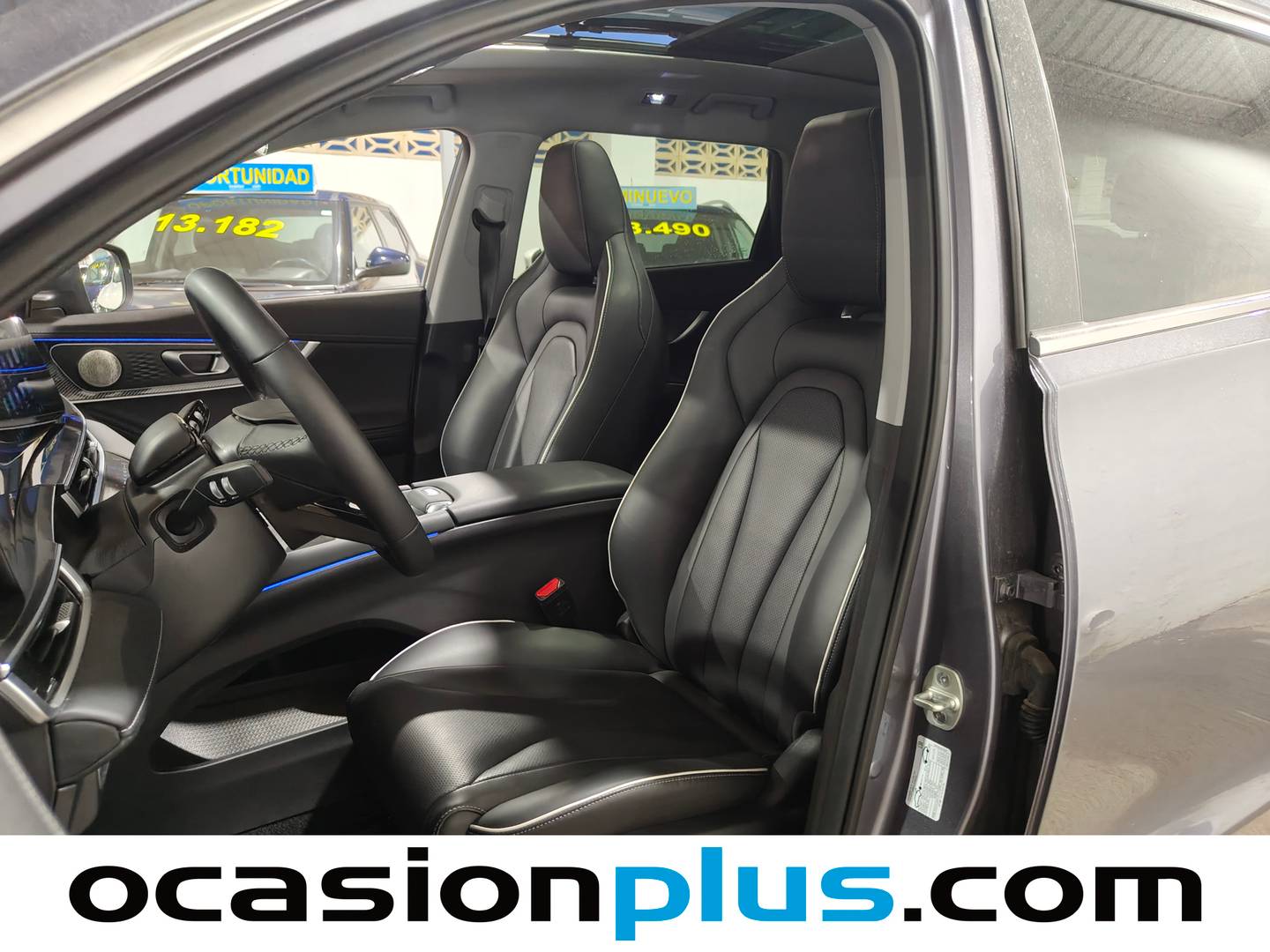 Foto asientos delanteros EBRO S700 EBRO S700 1.6 TGDI Luxury 7 DCT (147 CV)