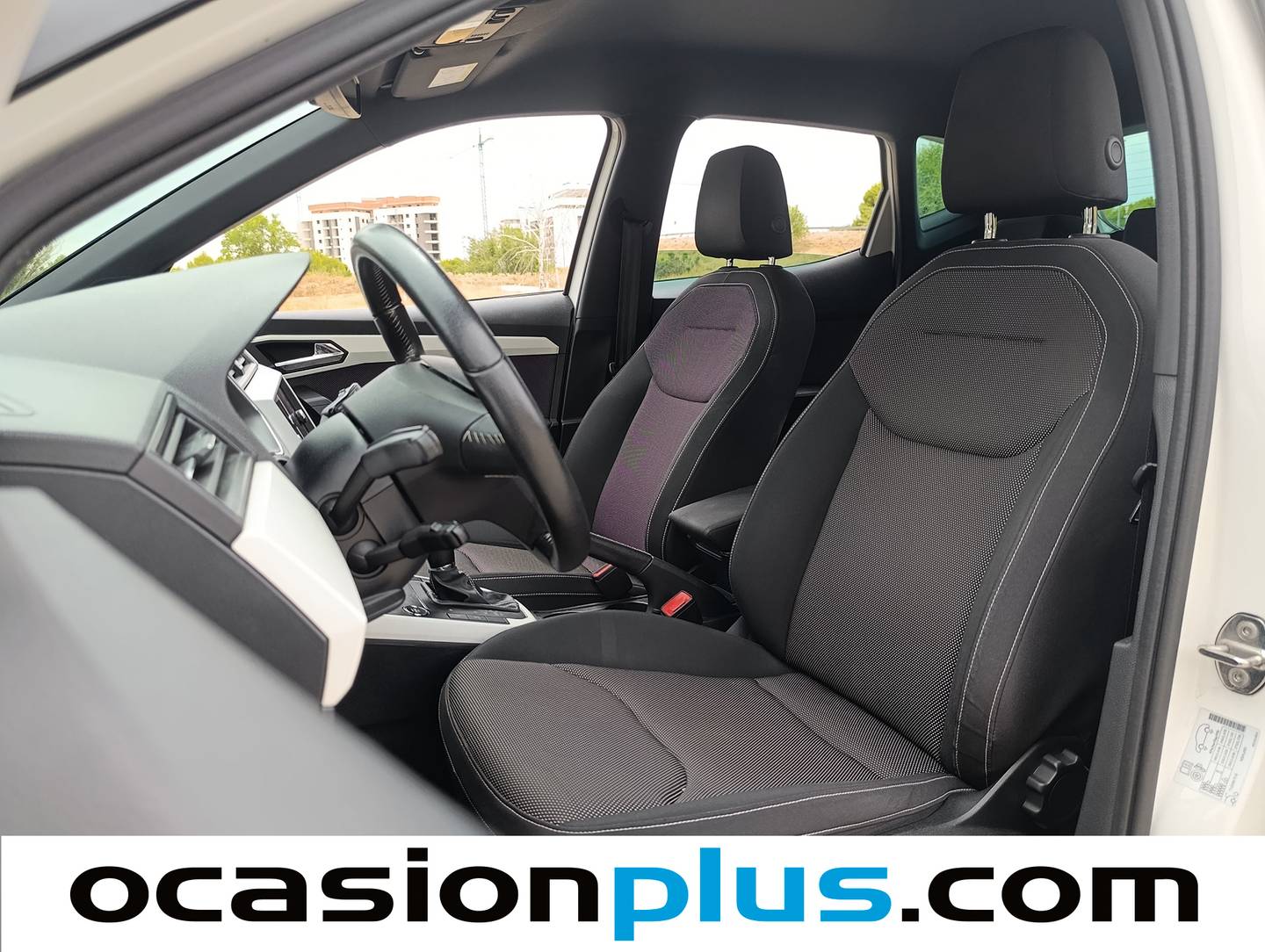 Foto asientos delanteros Seat Arona Seat Arona 1.0 TSI Ecomotive S&S Xcellence Edition DSG (115 CV)