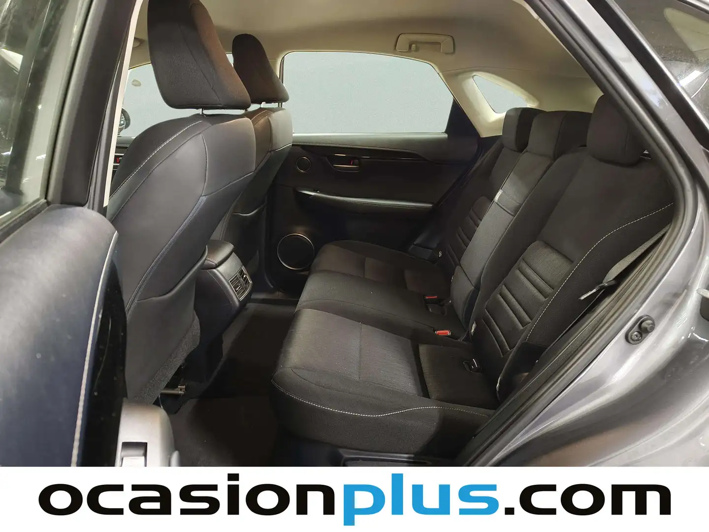 Foto Lexus NX Lexus NX 300h Corporate 2WD (197 CV)