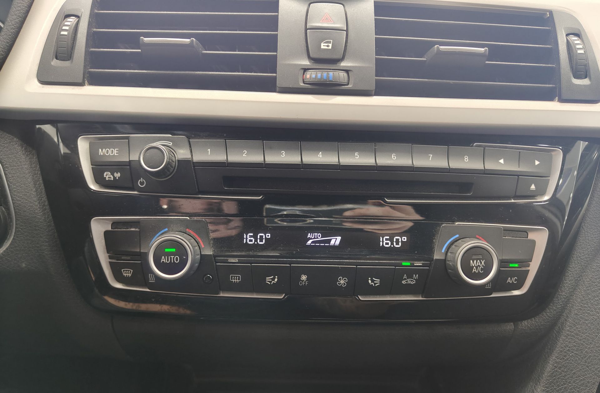 BMW Serie 3 320d EfficientDynamics - foto 29