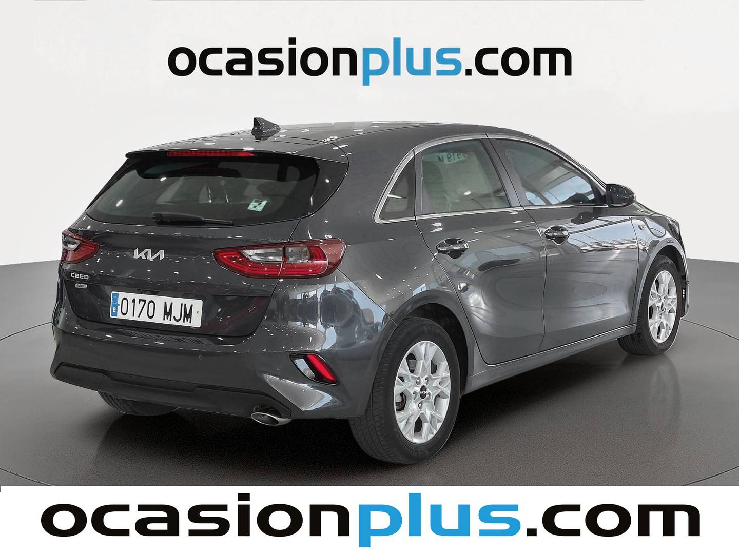 Foto trasera KIA Ceed KIA Ceed 1.6 MHEV iMT Drive (136 CV) derecha