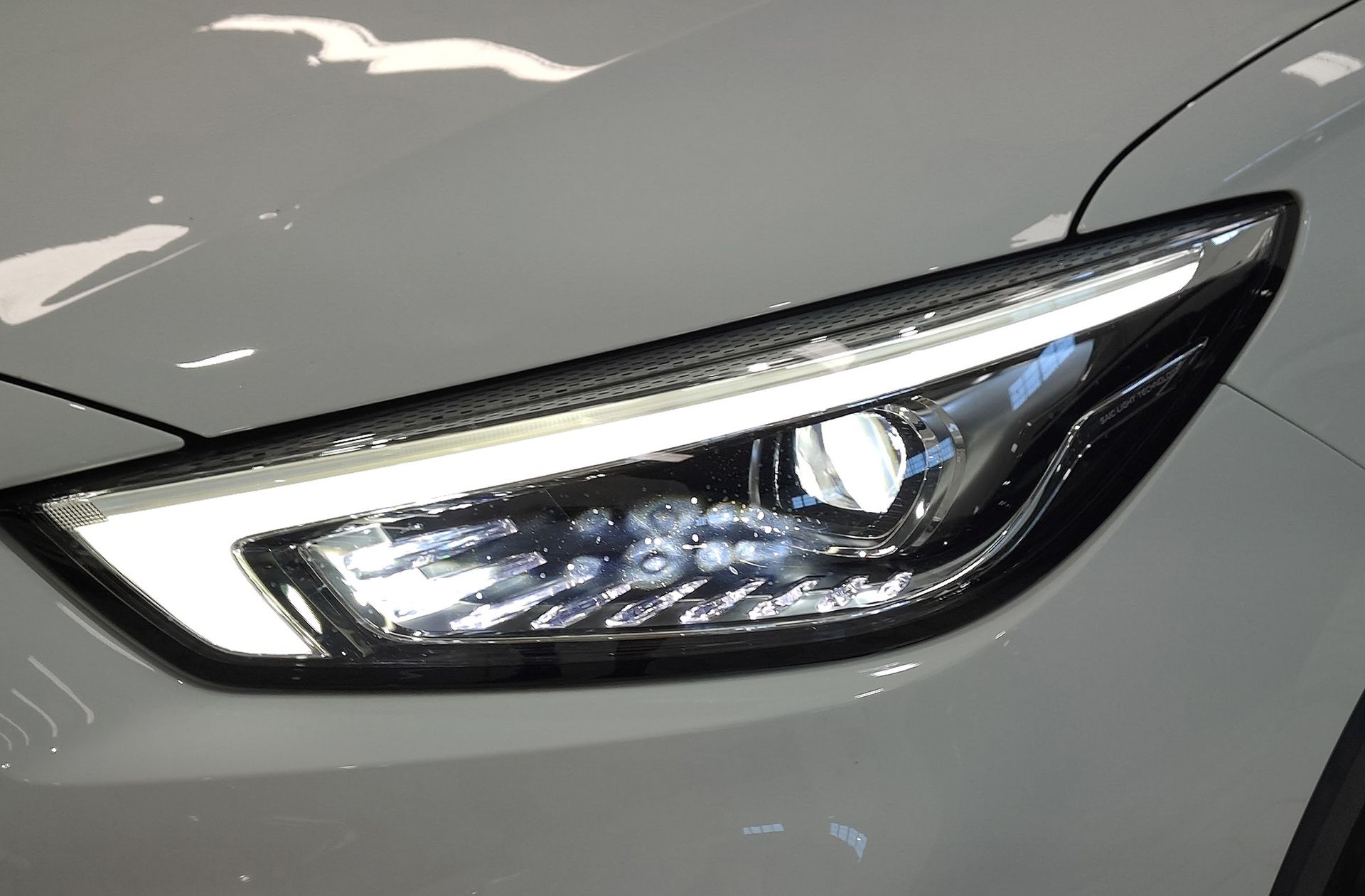 MG ZS 1.5 Luxury - foto 15