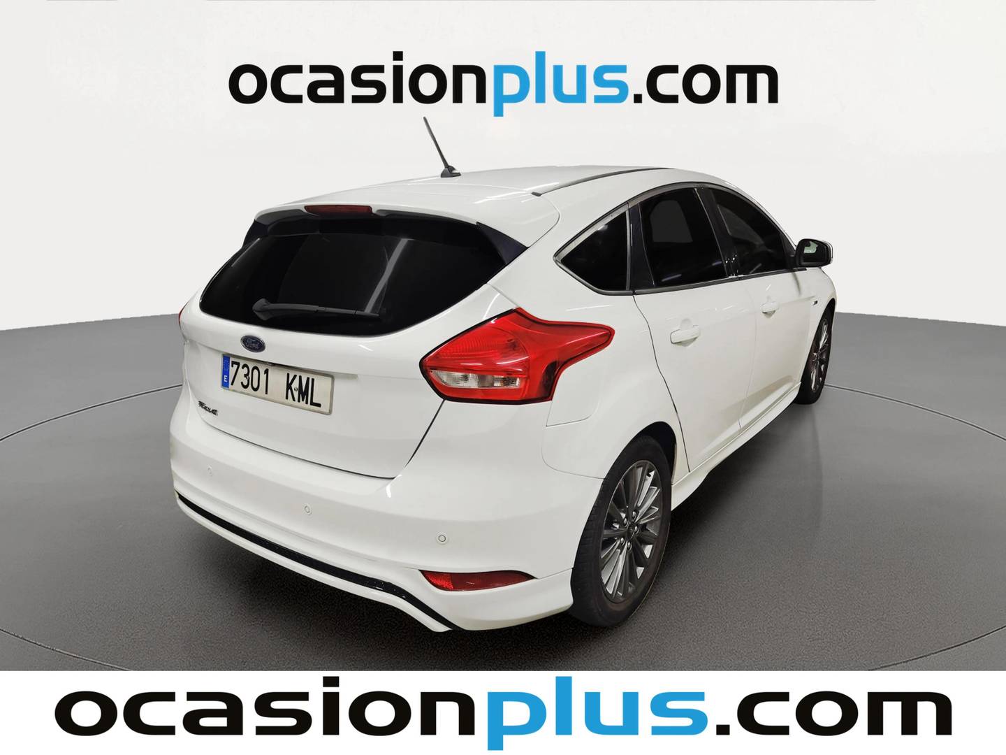 Foto trasera Ford Focus Ford Focus 1.5 TDCI ST-Line (120 CV) derecha